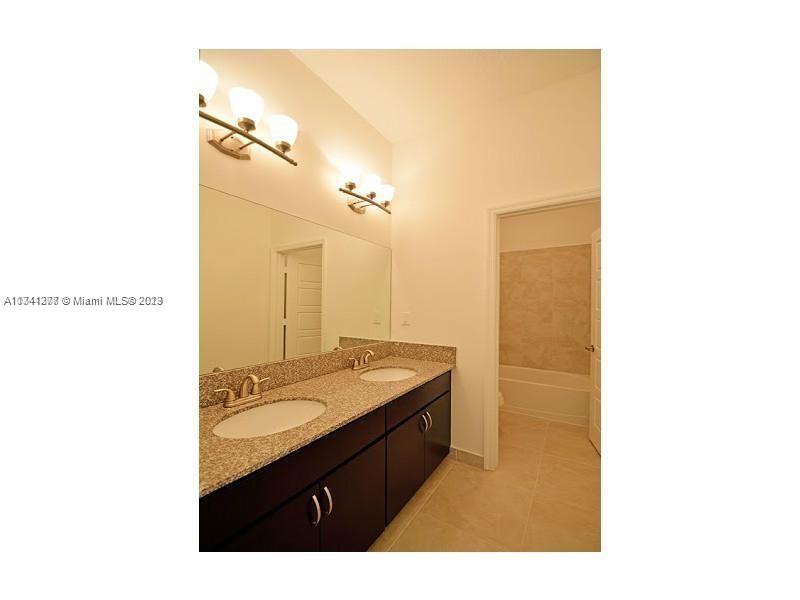 Aventura Isles - Residential Lease