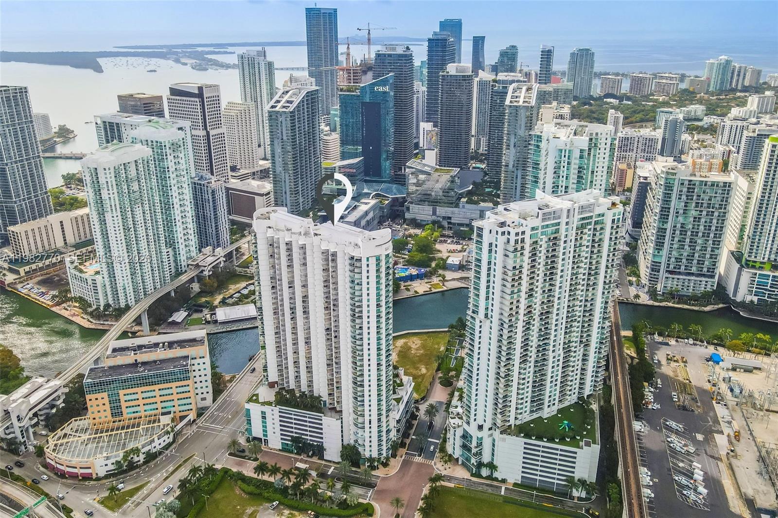 WIND CONDO - Residential