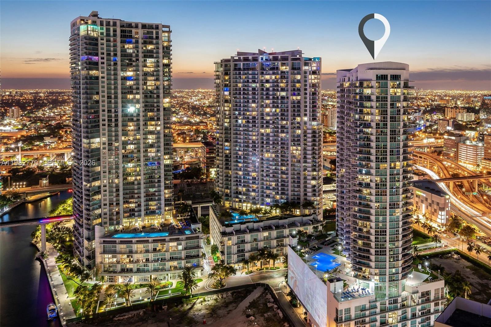 WIND CONDO - Residential