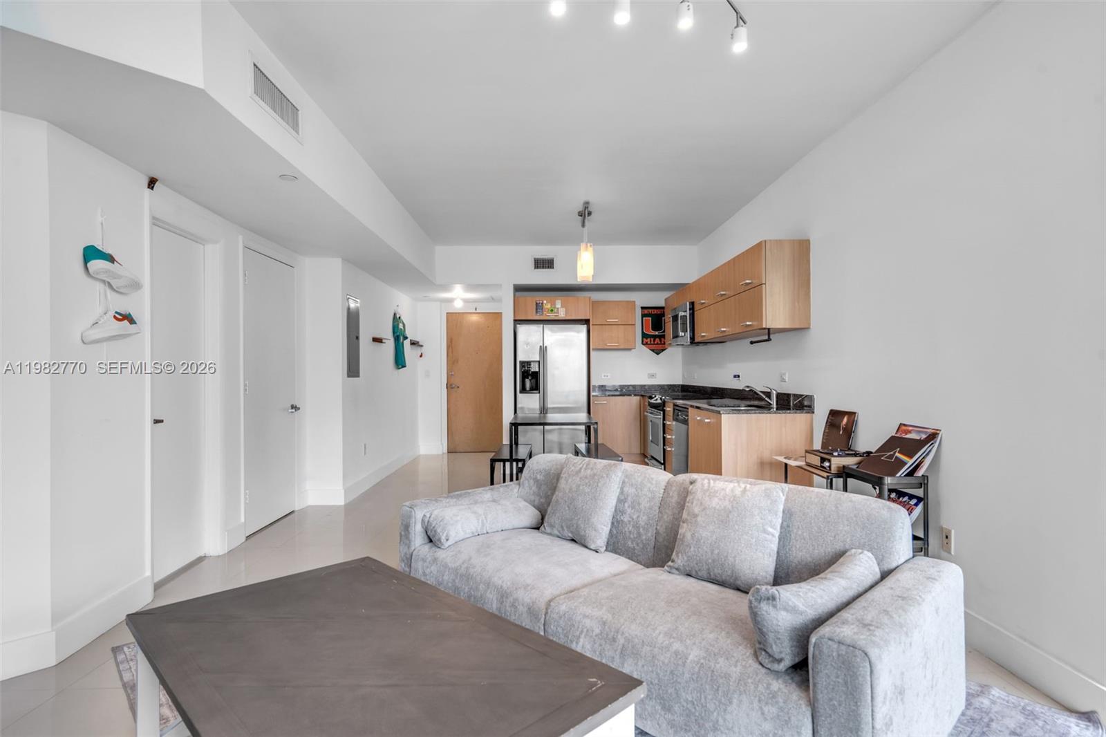 WIND CONDO - Residential