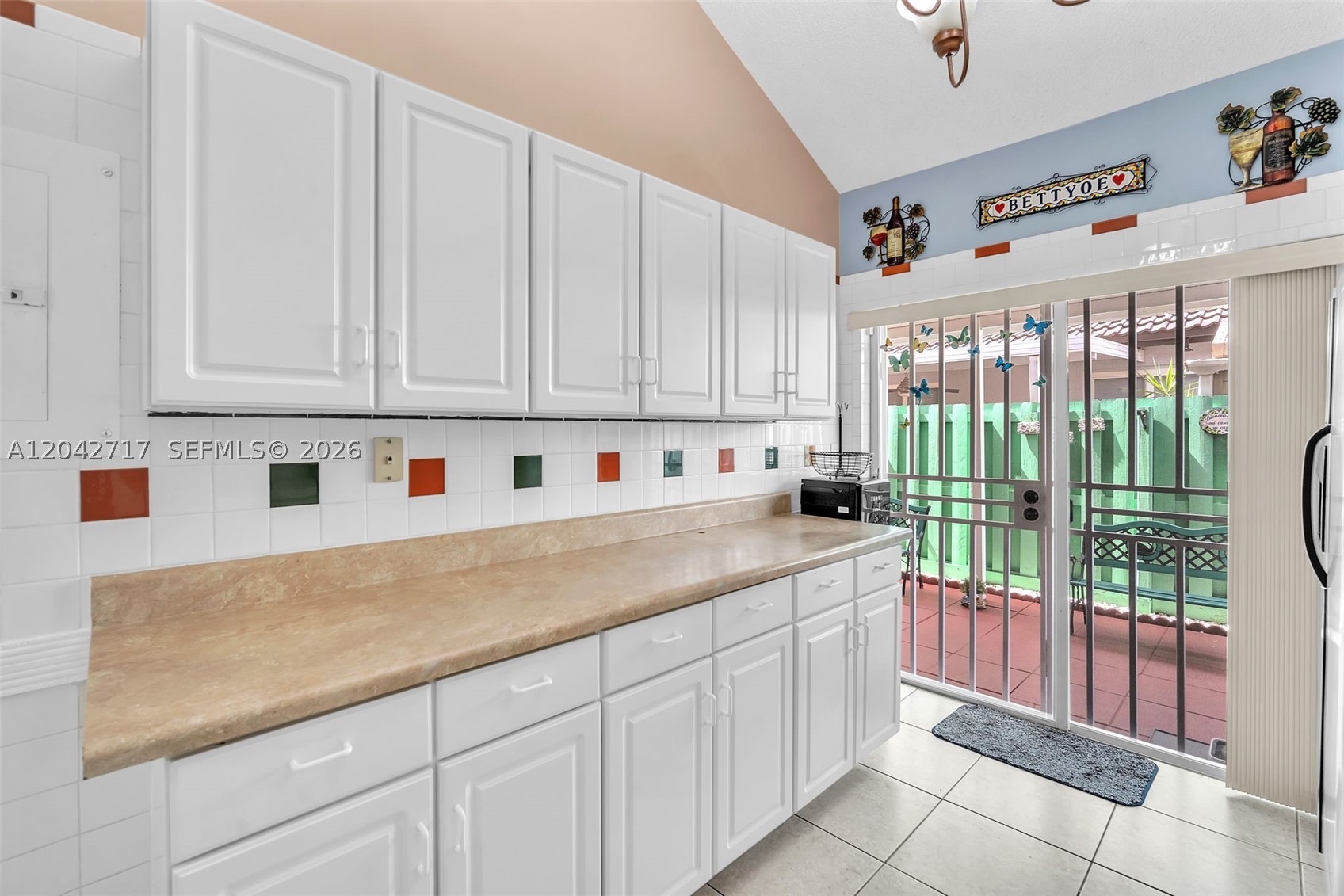 LES FONTAINES CONDO - Residential