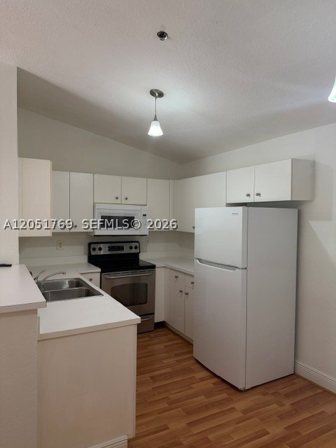 CLUB CARIBE CONDO - Residential Lease