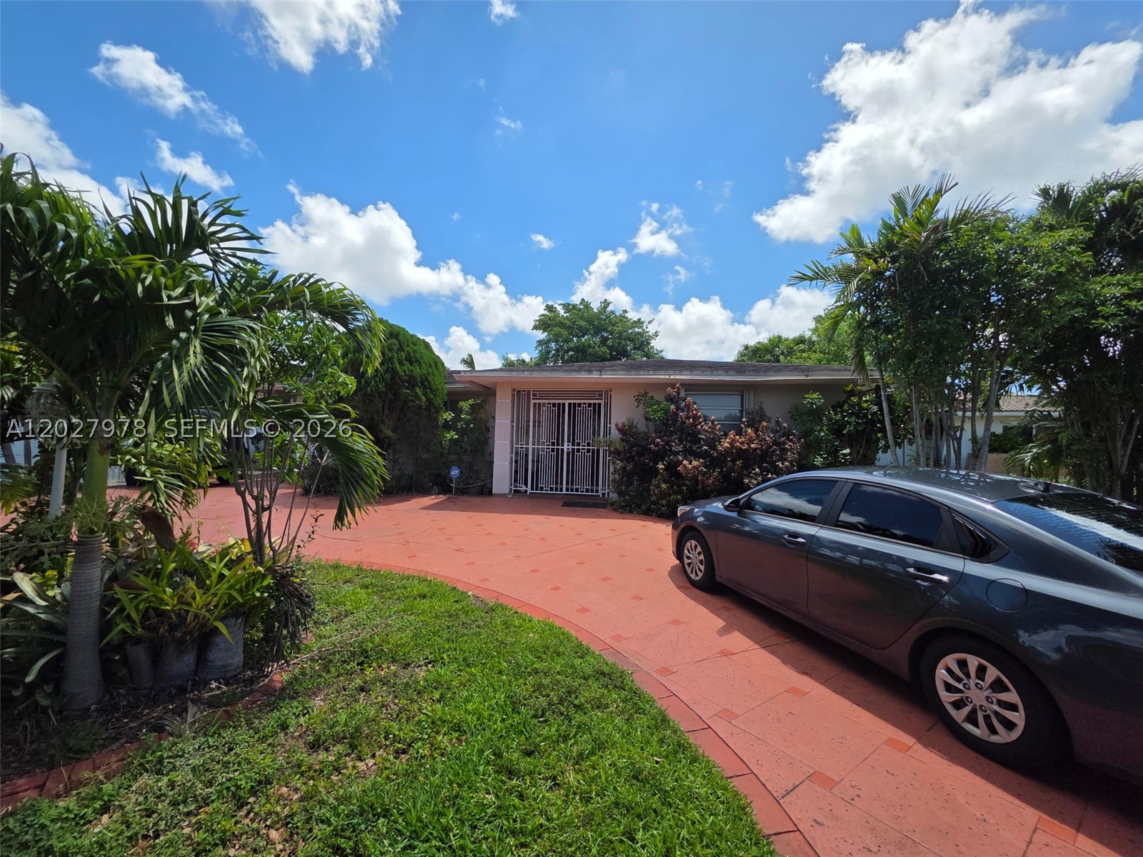 PALM SPRINGS NORTH SEC U - Residential