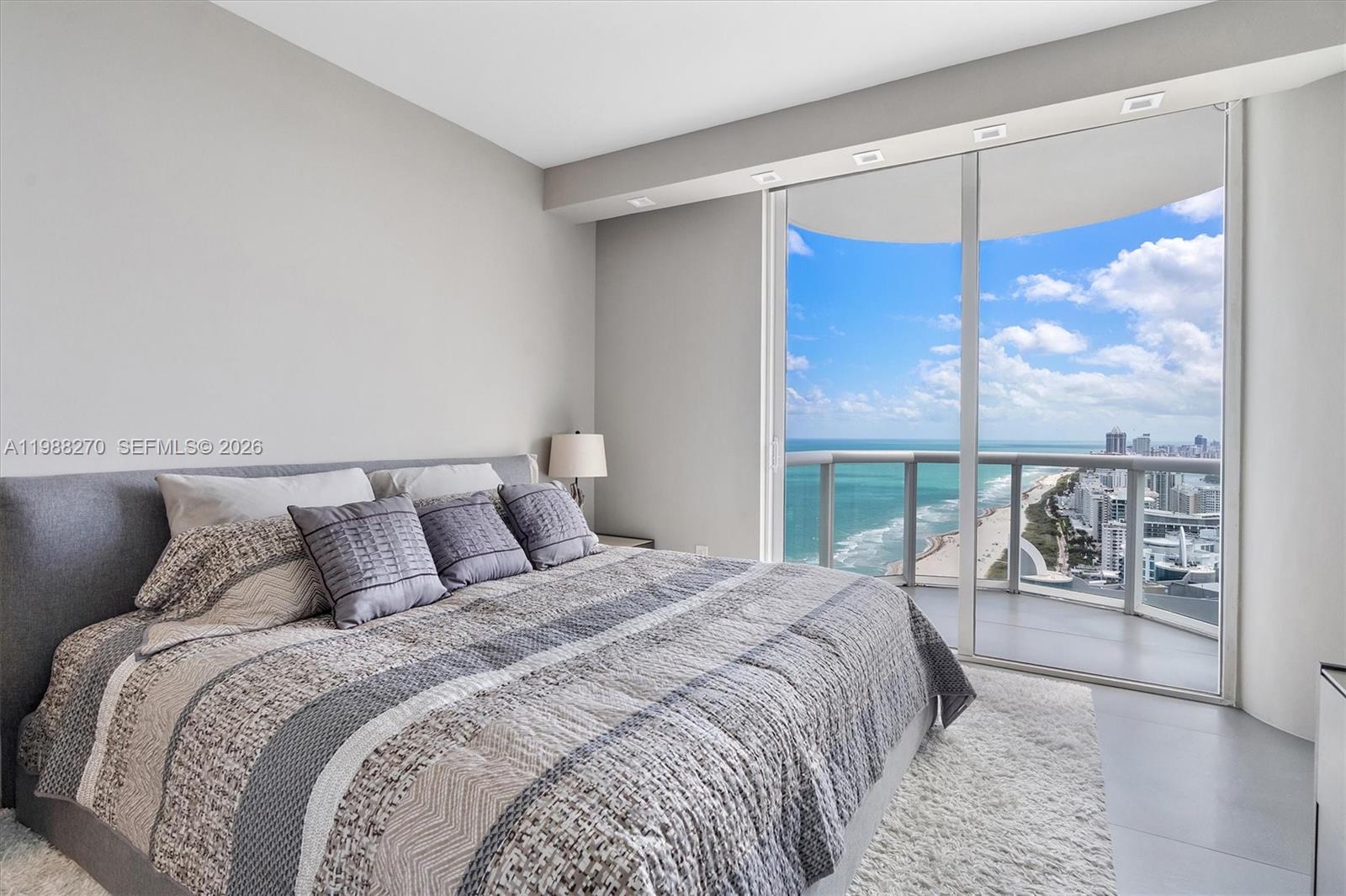 AKOYA CONDO - Residential