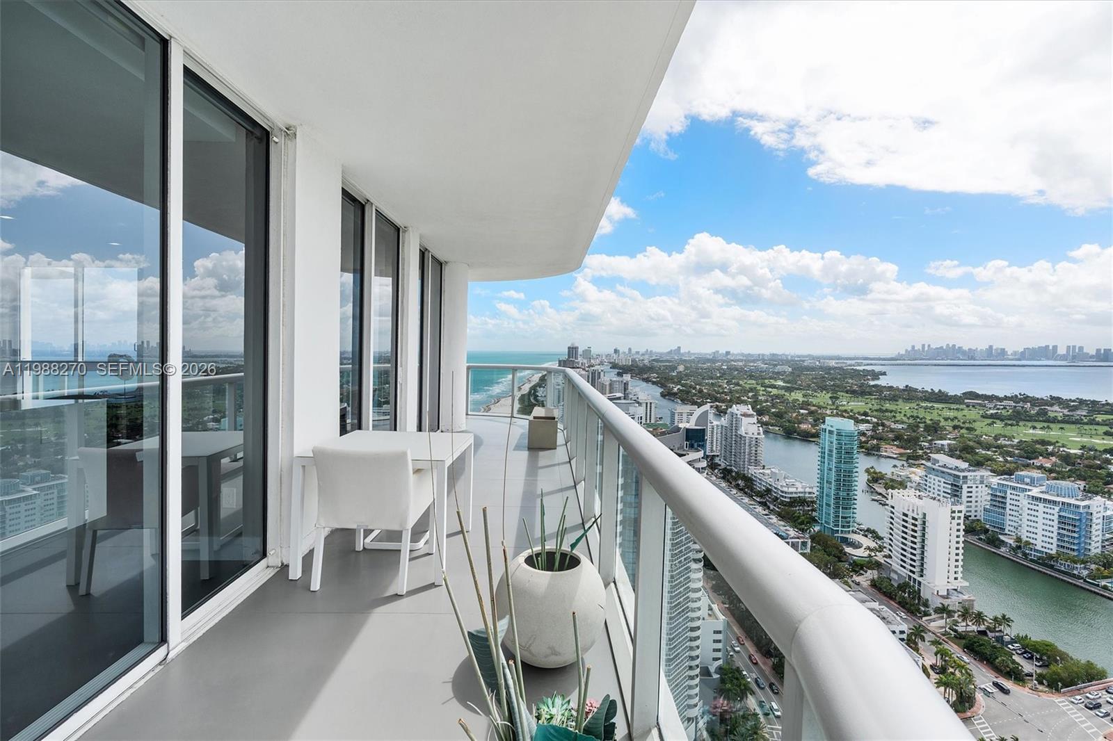 AKOYA CONDO - Residential