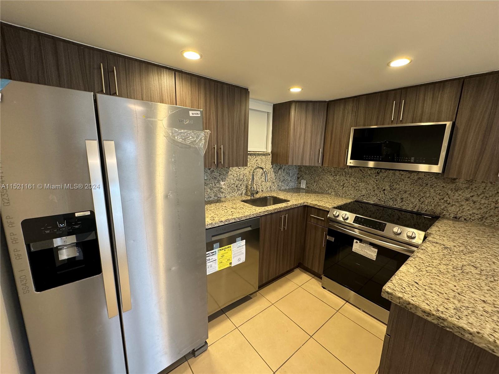 LAS VISTAS AT DORAL CONDO - Residential Lease