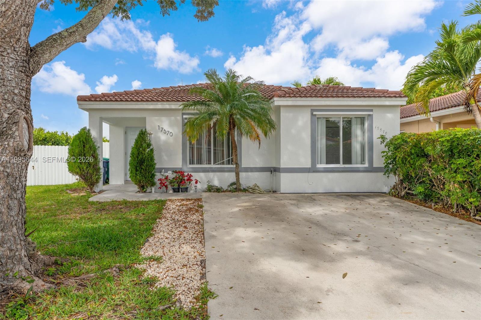 1-story single-family home located in the Serena Lakes community, featuring 3 bedrooms and 2 bathrooms. Updated and move-in ready with brand-new flooring throughout and fully remodeled bathrooms. Situated on a corner lot with space to park an RV or boat, plus a wide side gate for easy access. Enjoy a large fenced-in backyard with plenty of room to build a pool, complete with newly installed low-maintenance turf. Easy to show, and the seller is motivated.