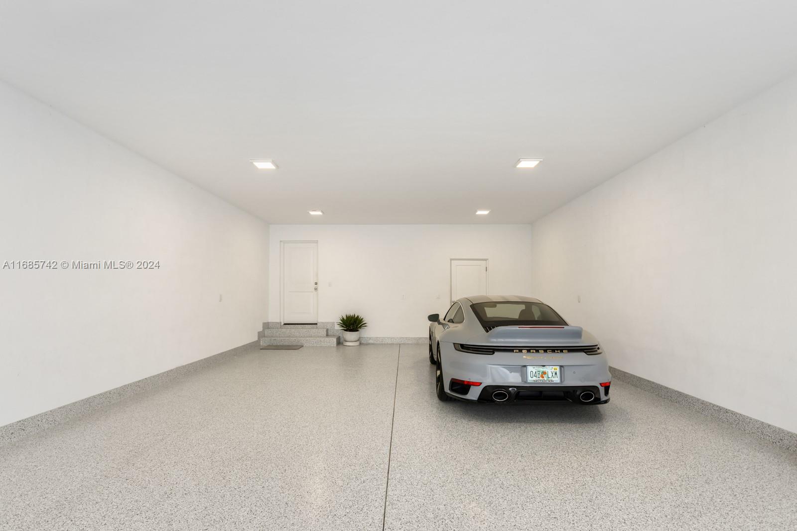 CORAL GABLES BILTMORE SEC - Residential
