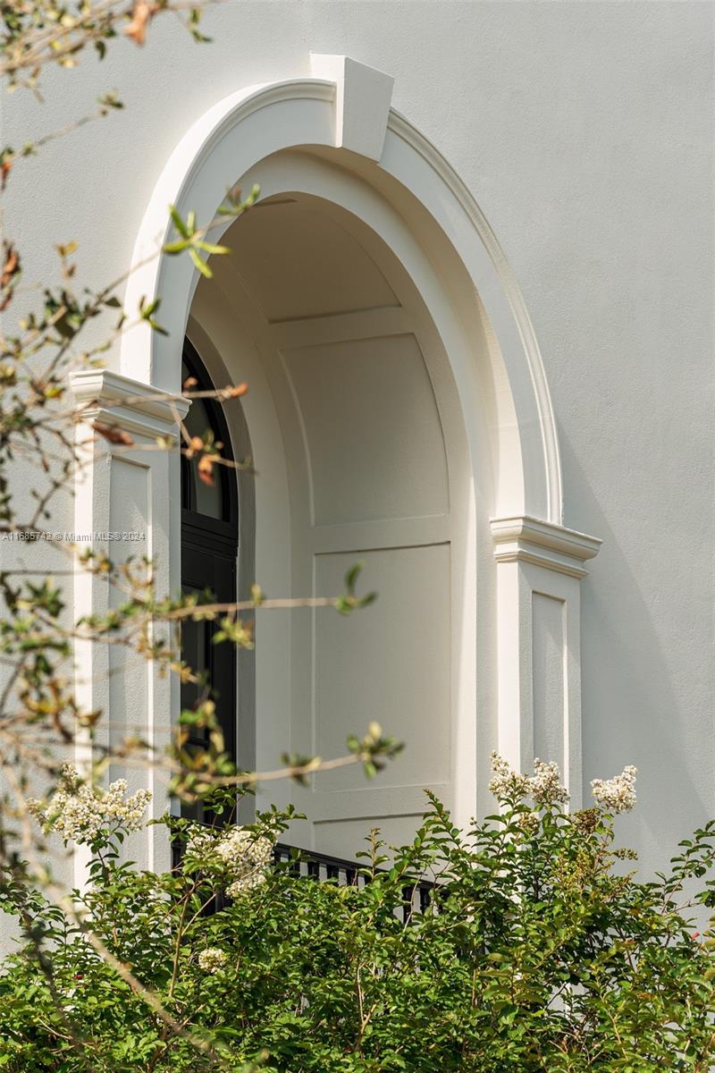 CORAL GABLES BILTMORE SEC - Residential