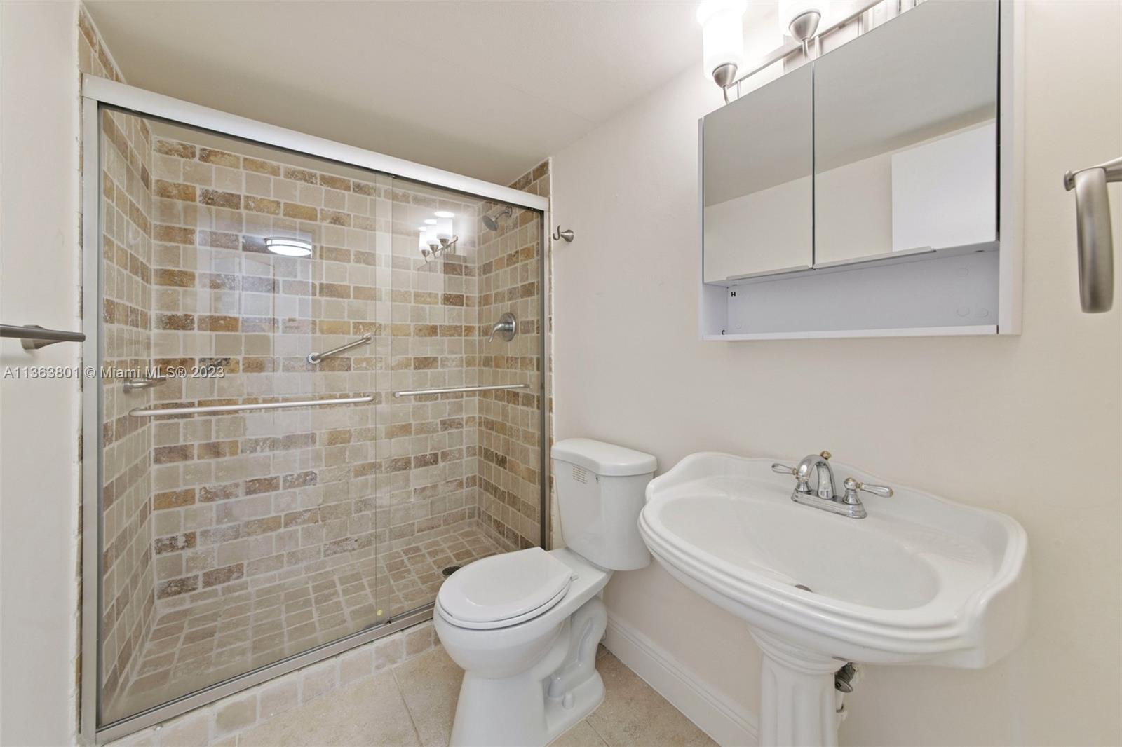 AQUARIUS CONDO - Residential Lease