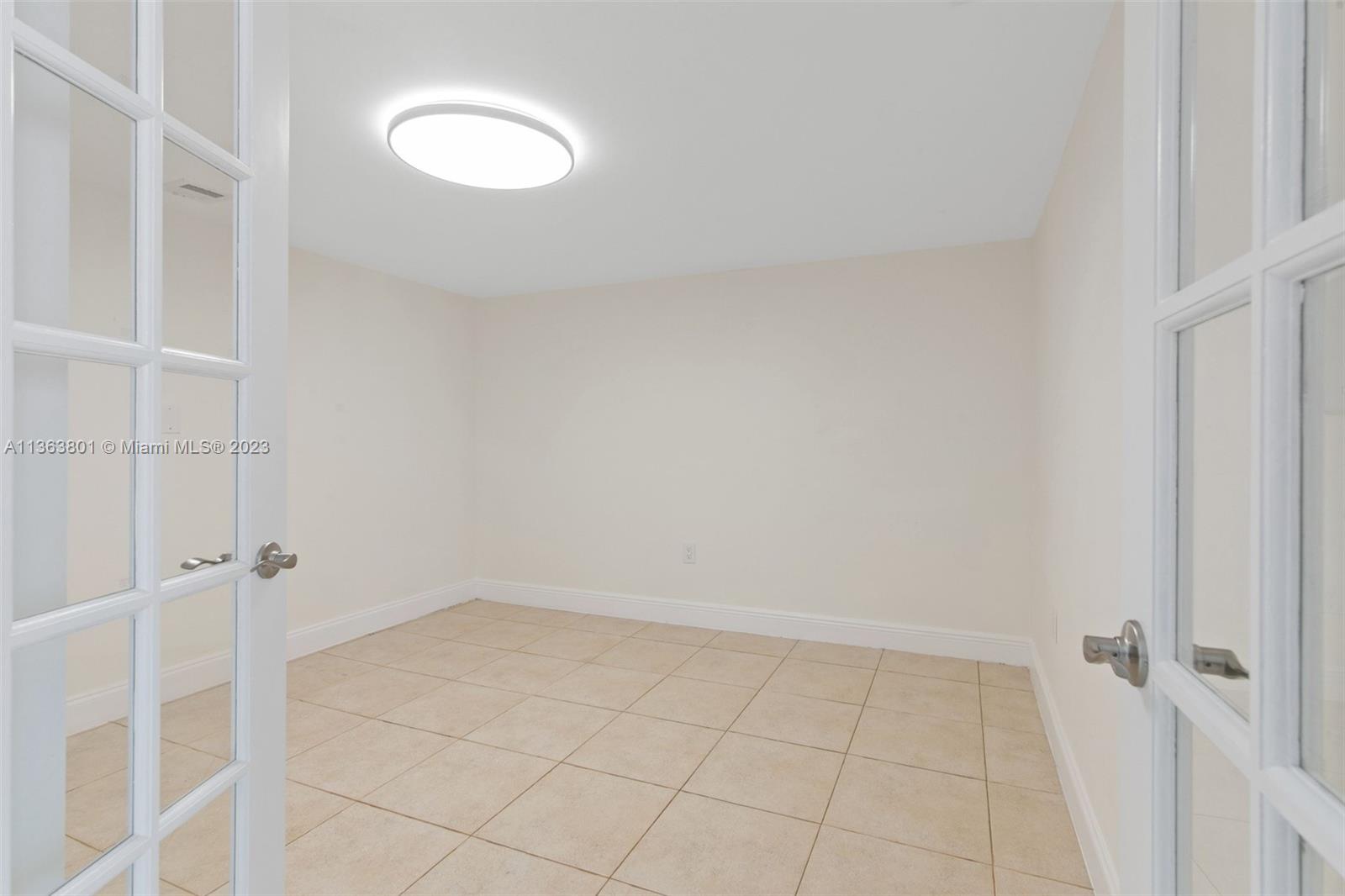 AQUARIUS CONDO - Residential Lease