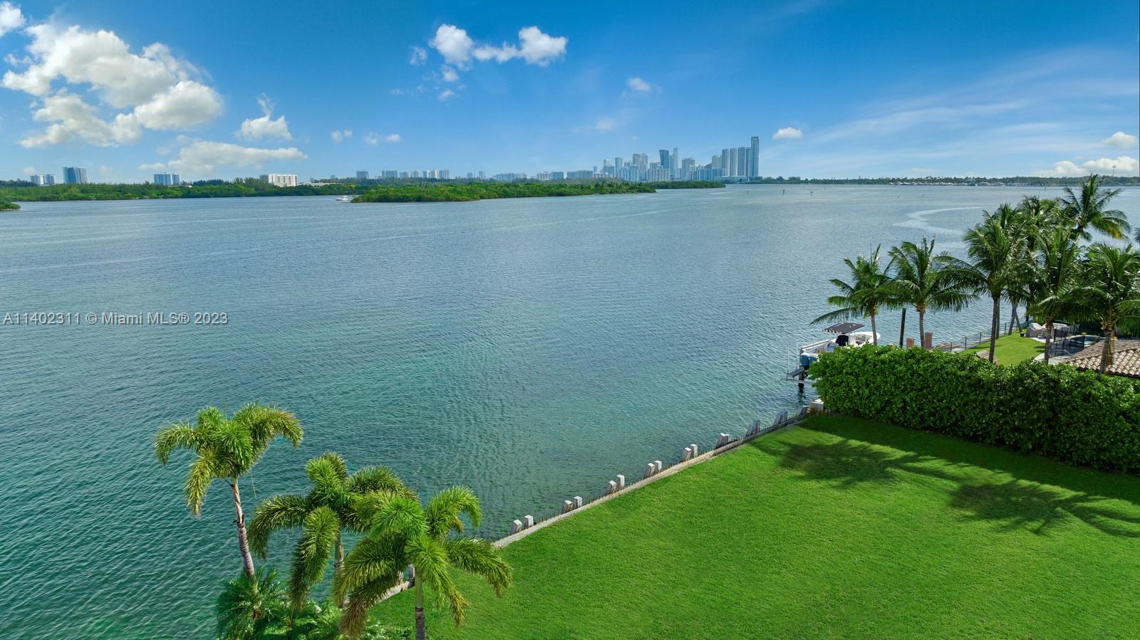 BAY HARBOR ISLAND - Land