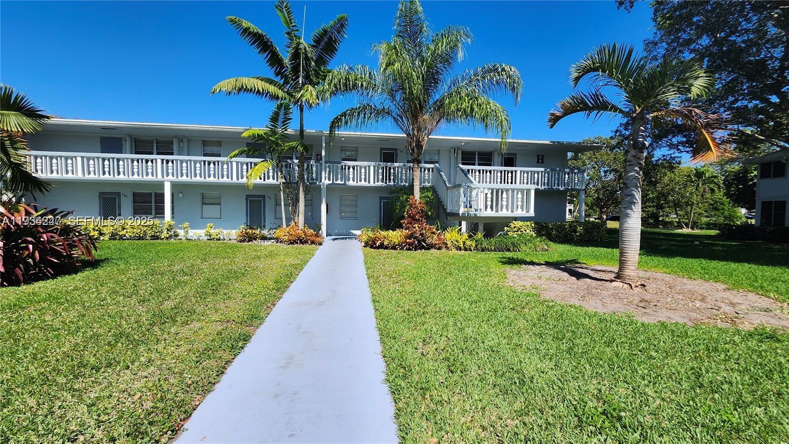 Charming 2 bedroom condo with water view in spacious Florida room! This condo is in a well maintained building quiet and safe community. Hurry wont last! Welcome to Century Village 24/7 gated, active 55+ Resort style living community. Offers Clubhouse, tennis, pickleball, billiard, bus service, Mini Golf, exercise facility. Located Minutes to Deerfield Beach &restaurants.