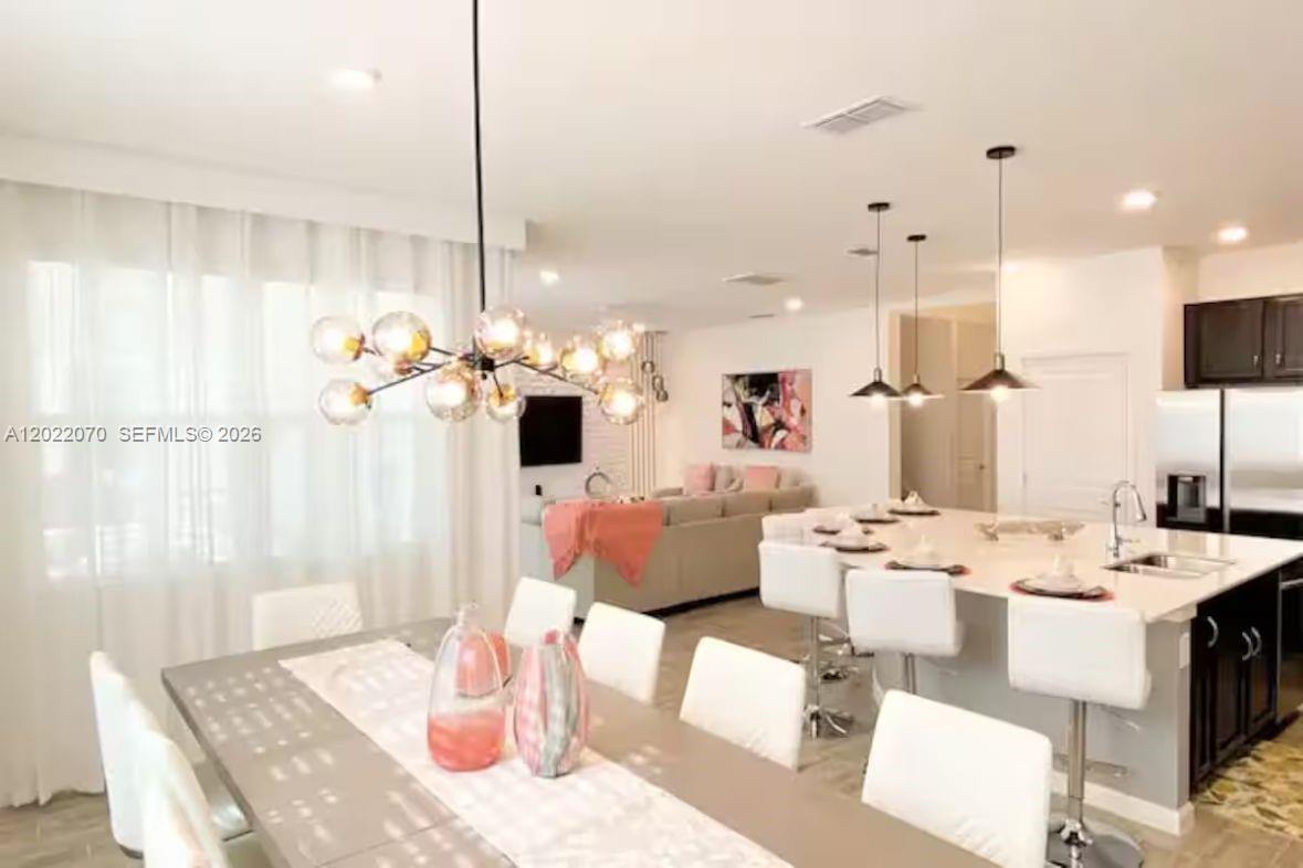VERANDA PALMS - Residential