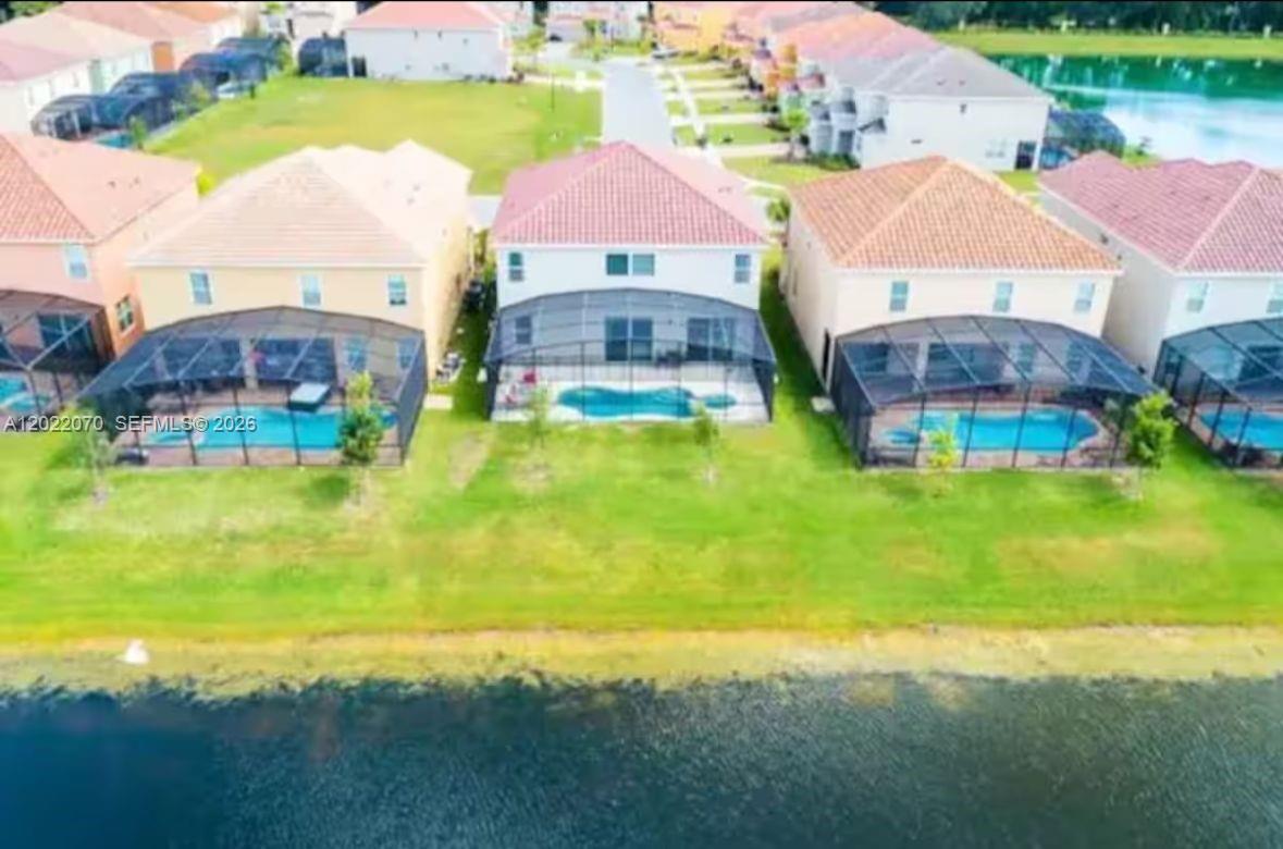 VERANDA PALMS - Residential