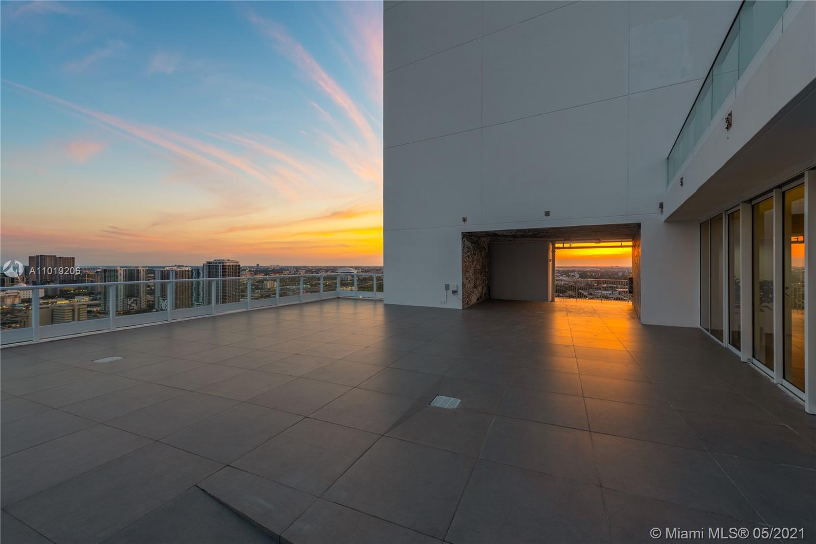 PARAMOUNT BAY CONDO - Residential