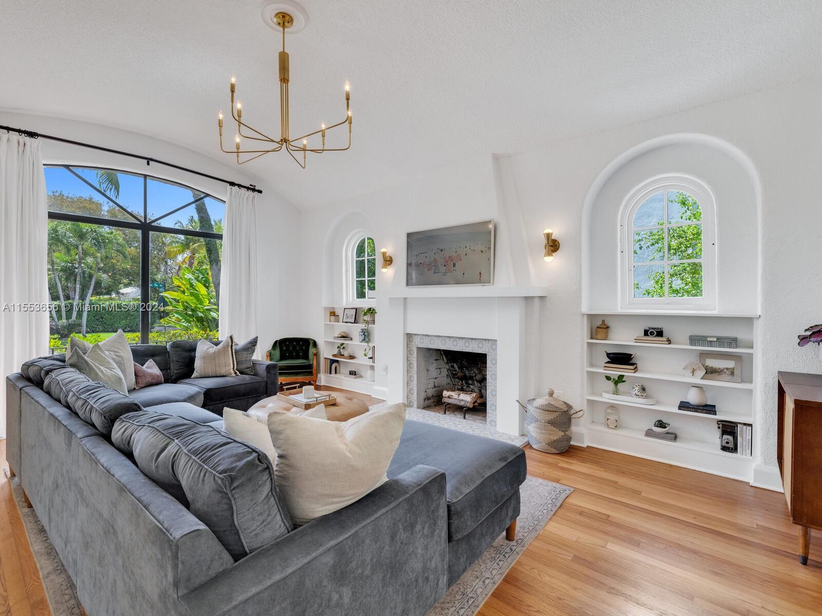 WATERSEDGE - Residential