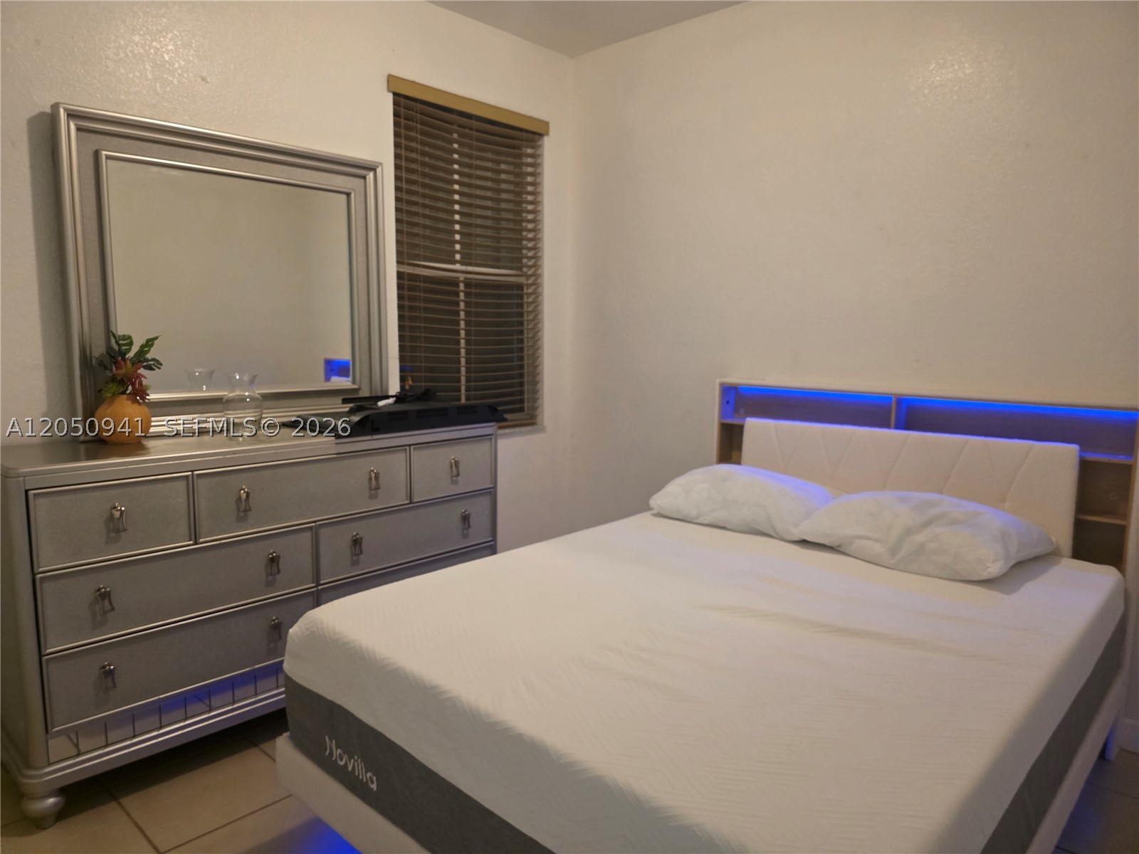 GRAND LAKES PHASE II - Residential Lease