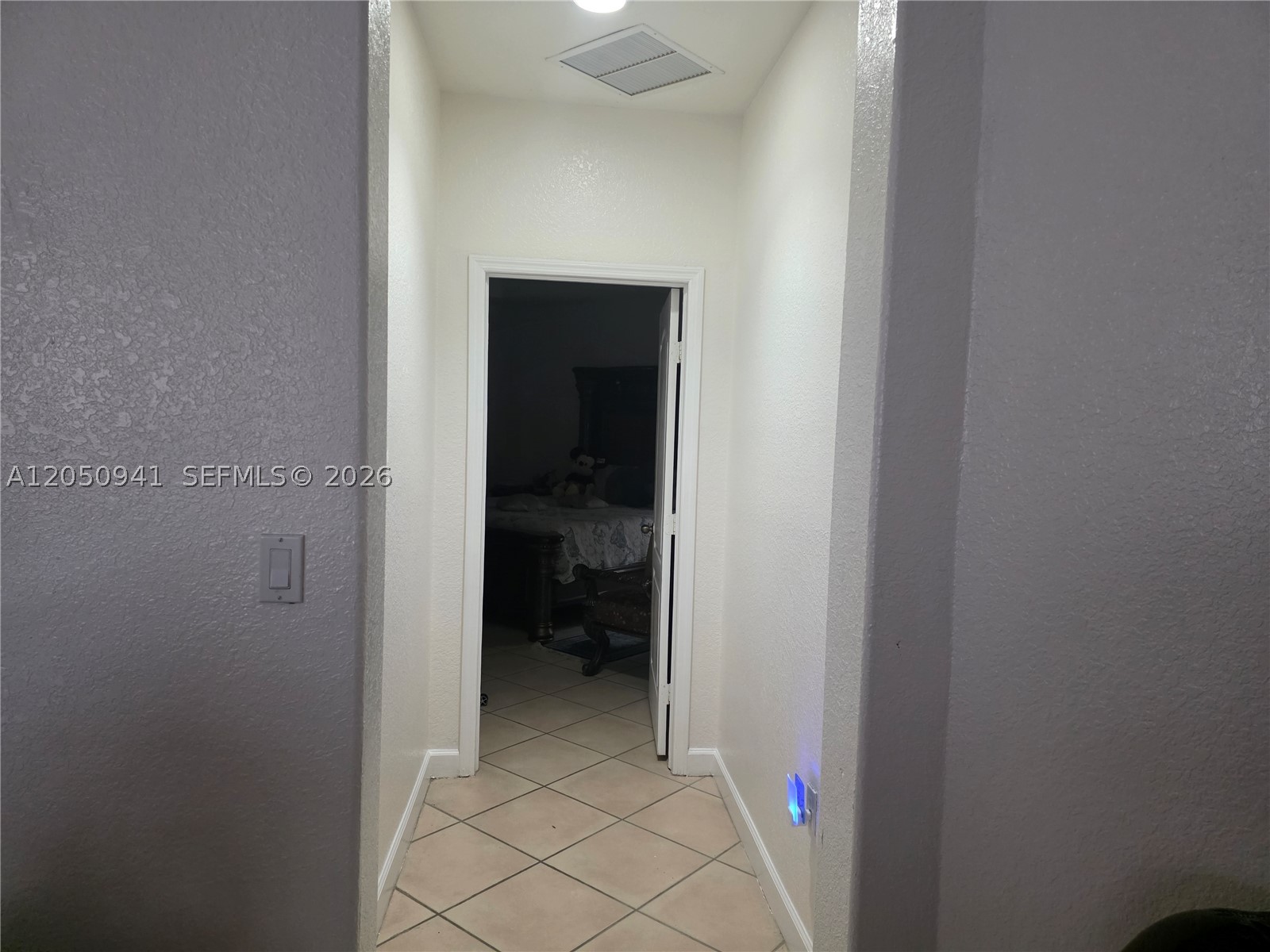 GRAND LAKES PHASE II - Residential Lease