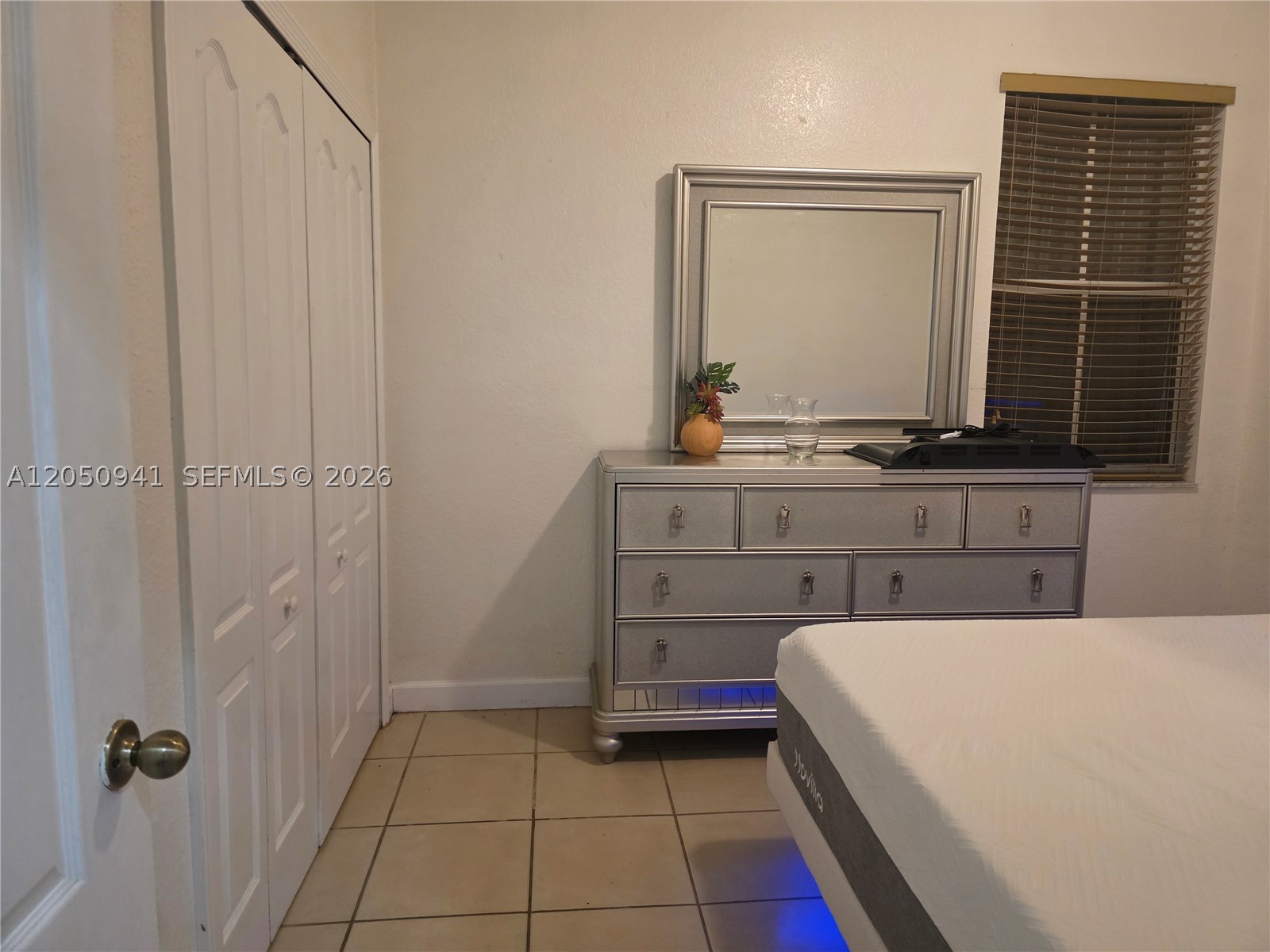 GRAND LAKES PHASE II - Residential Lease