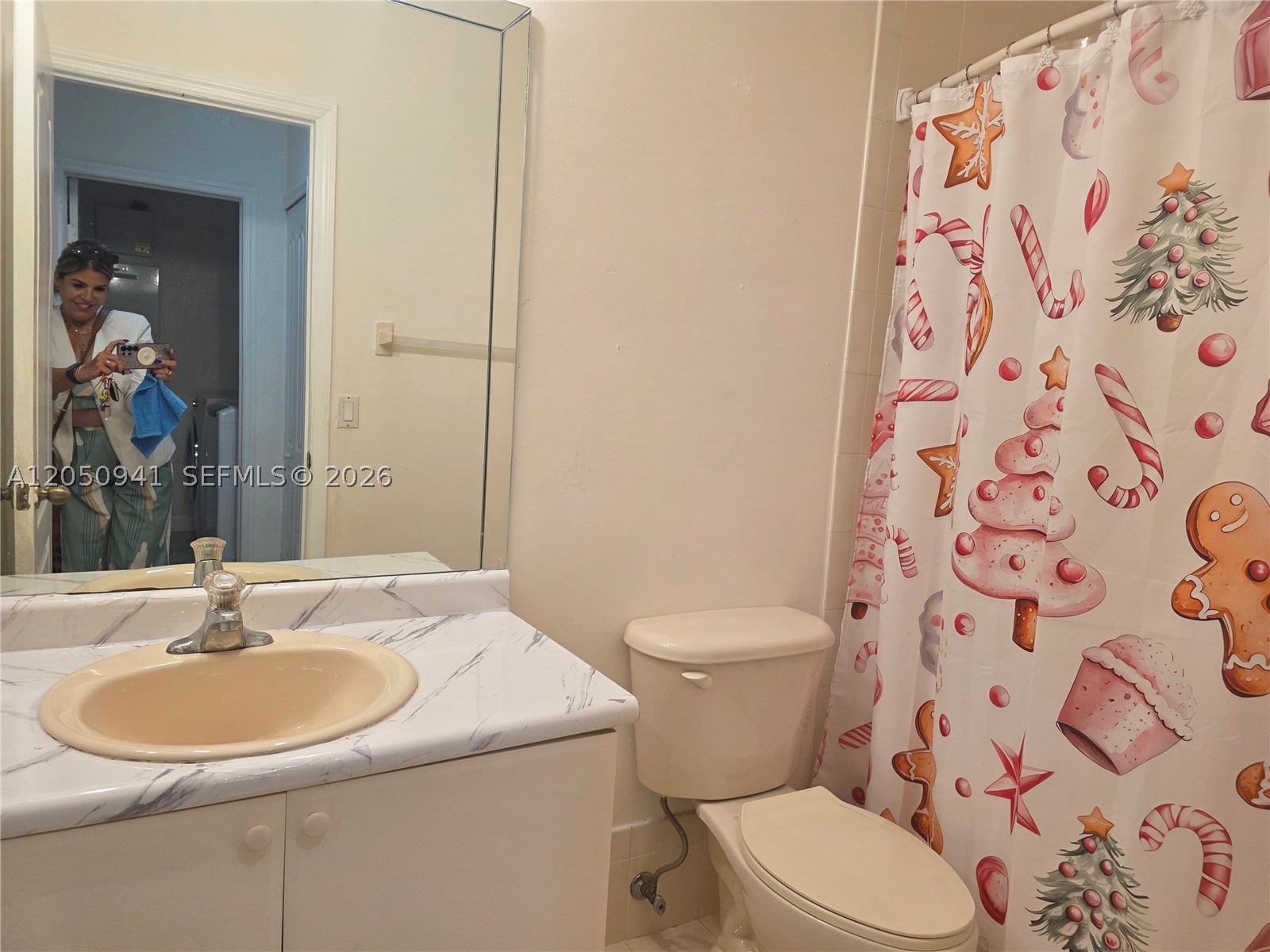 GRAND LAKES PHASE II - Residential Lease