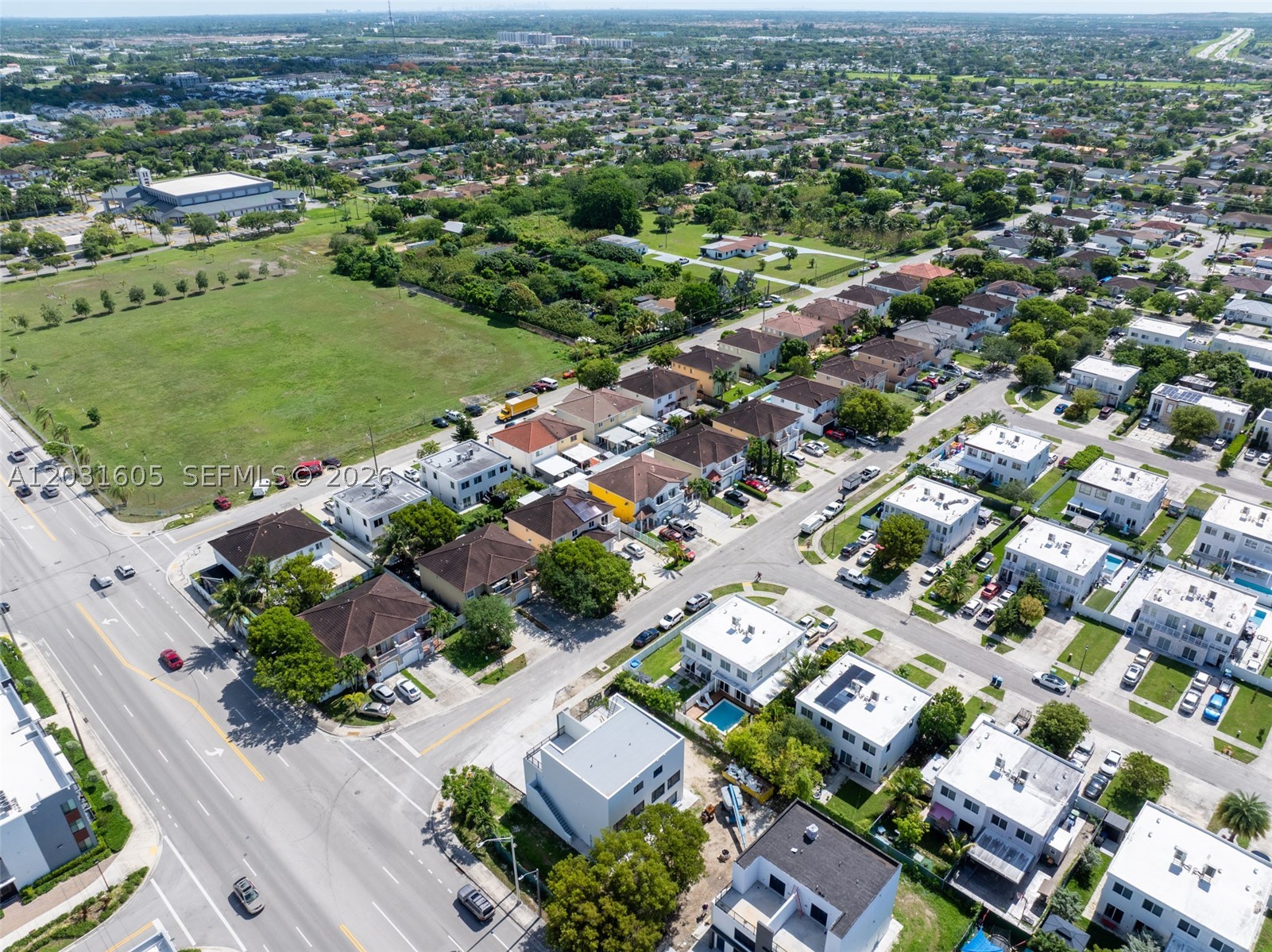 VITRAN AT NARANJA ESTATES - Residential