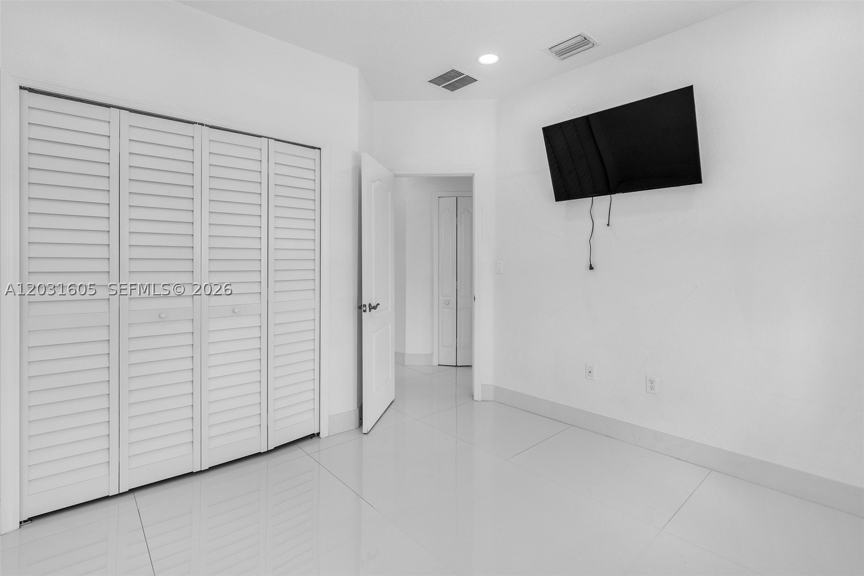 VITRAN AT NARANJA ESTATES - Residential