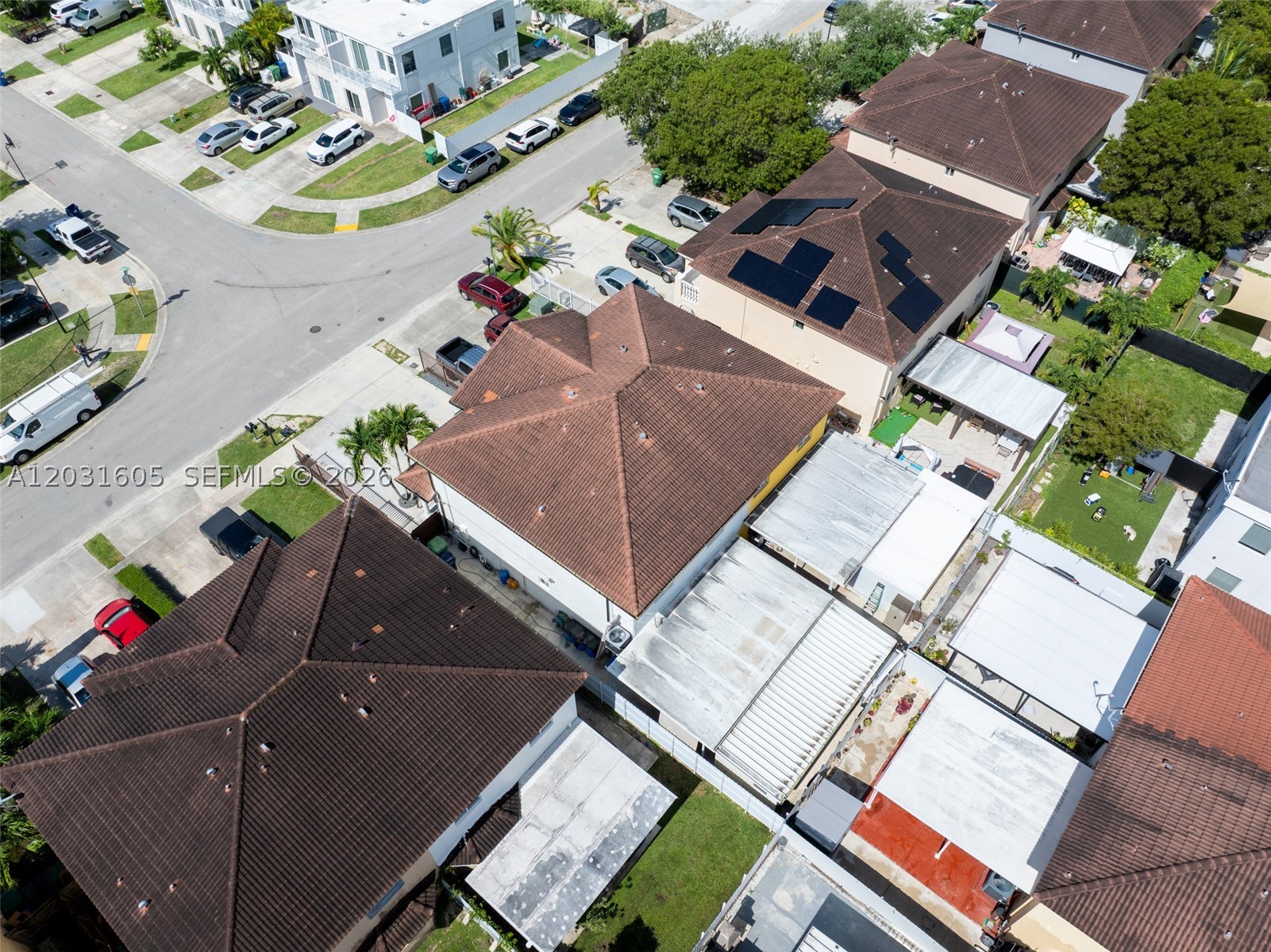 VITRAN AT NARANJA ESTATES - Residential