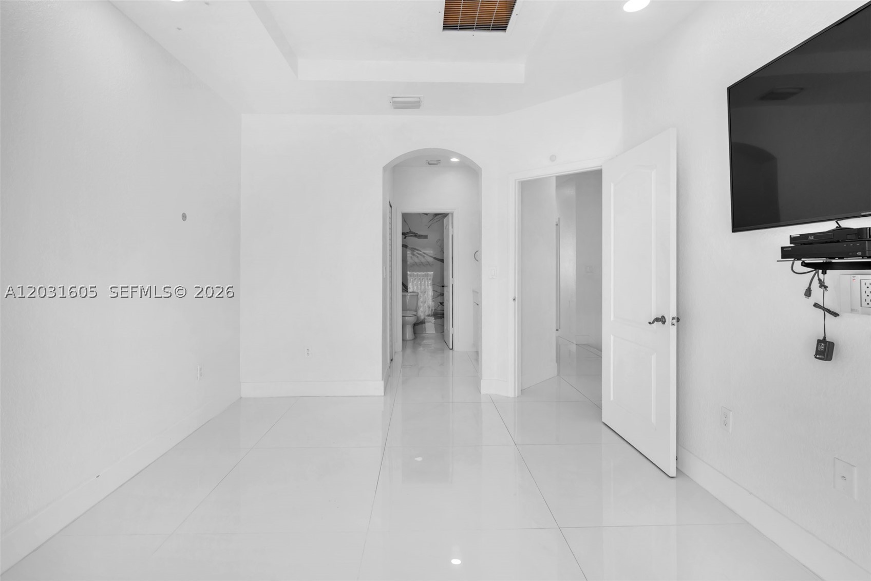 VITRAN AT NARANJA ESTATES - Residential