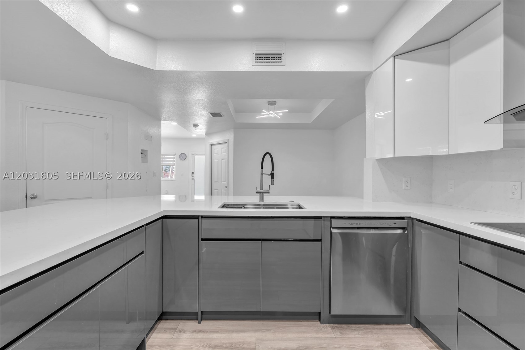 VITRAN AT NARANJA ESTATES - Residential