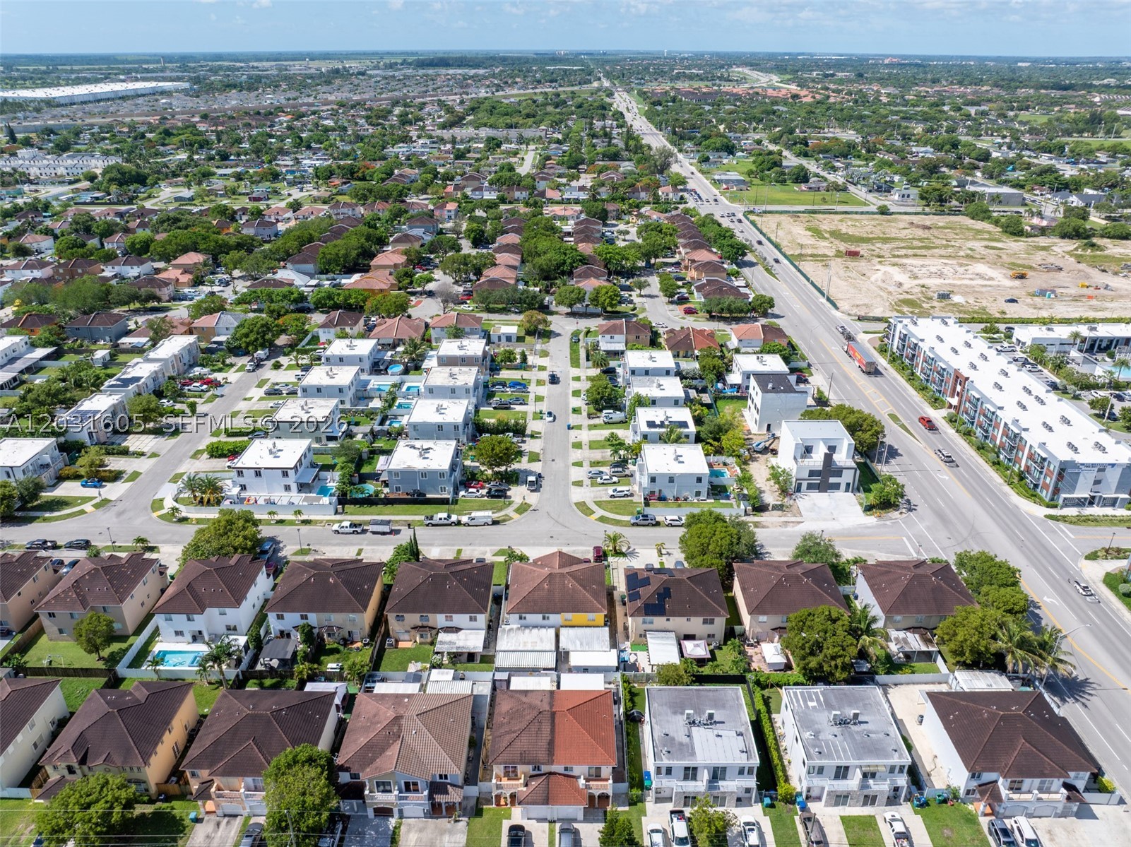 VITRAN AT NARANJA ESTATES - Residential