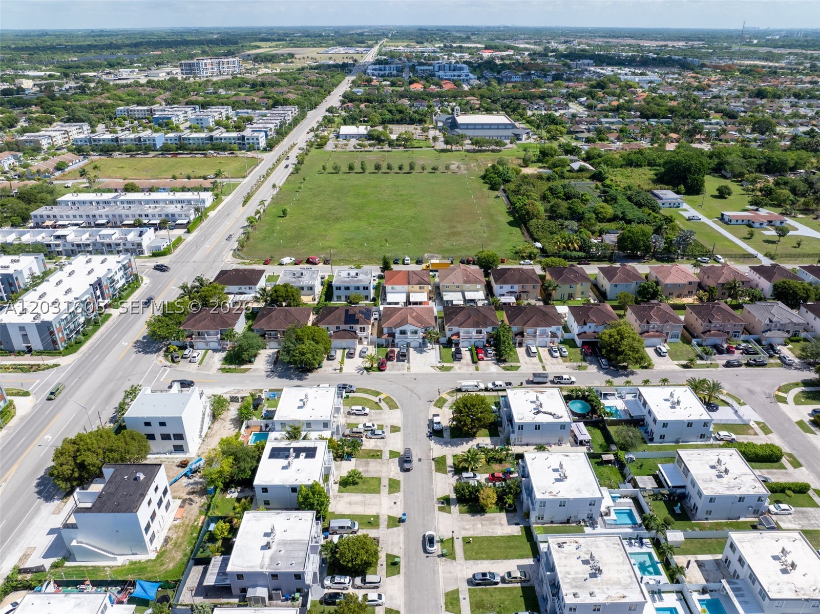 VITRAN AT NARANJA ESTATES - Residential