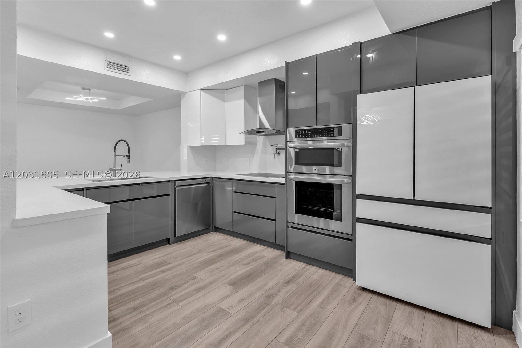 VITRAN AT NARANJA ESTATES - Residential