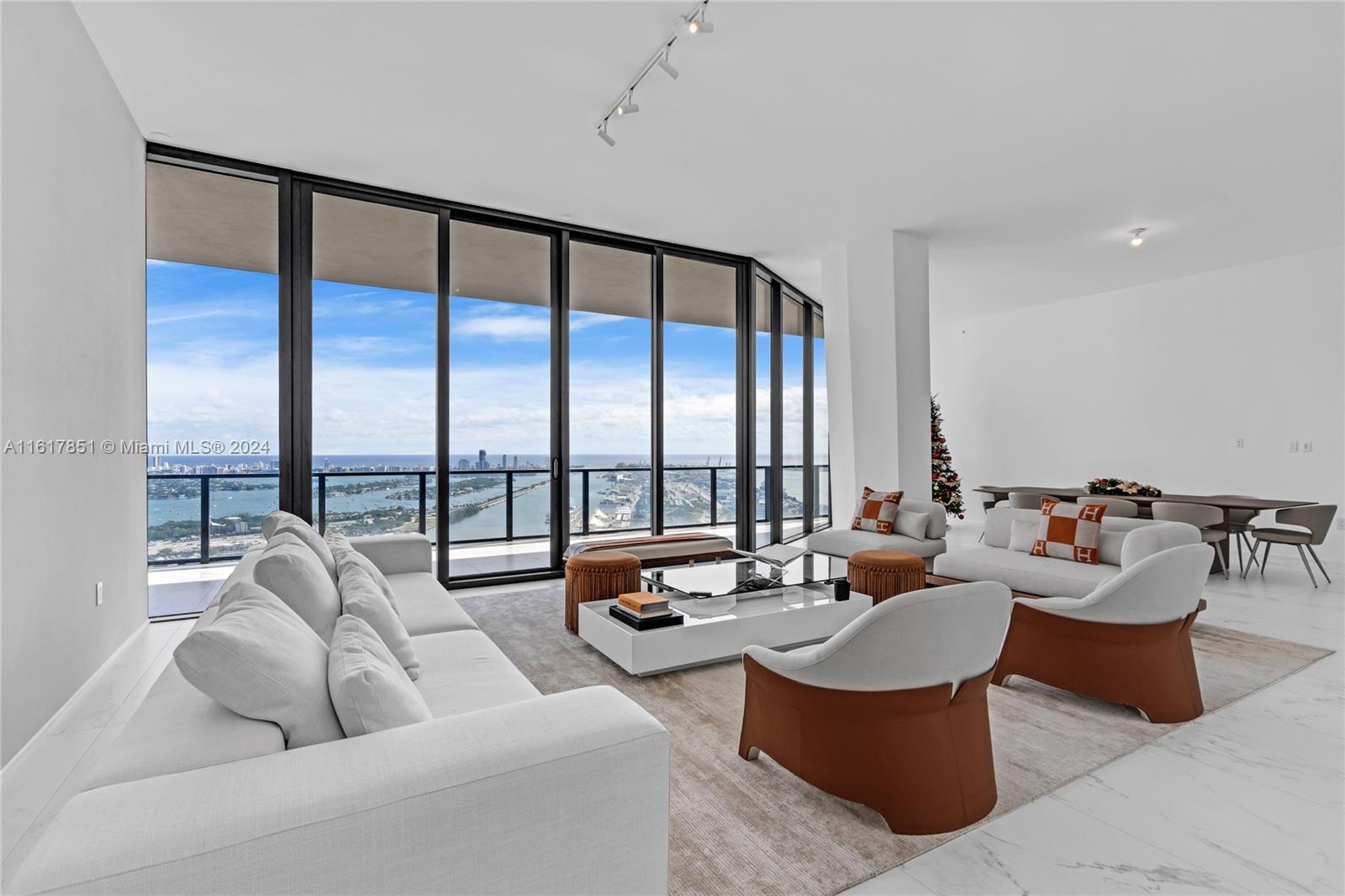 ONE THOUSAND MUSEUM CONDO - Residential