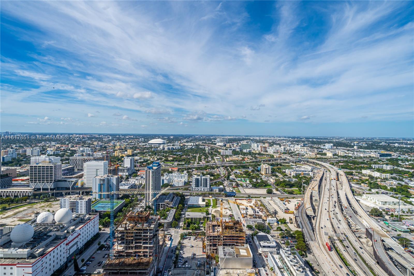 ONE THOUSAND MUSEUM CONDO - Residential