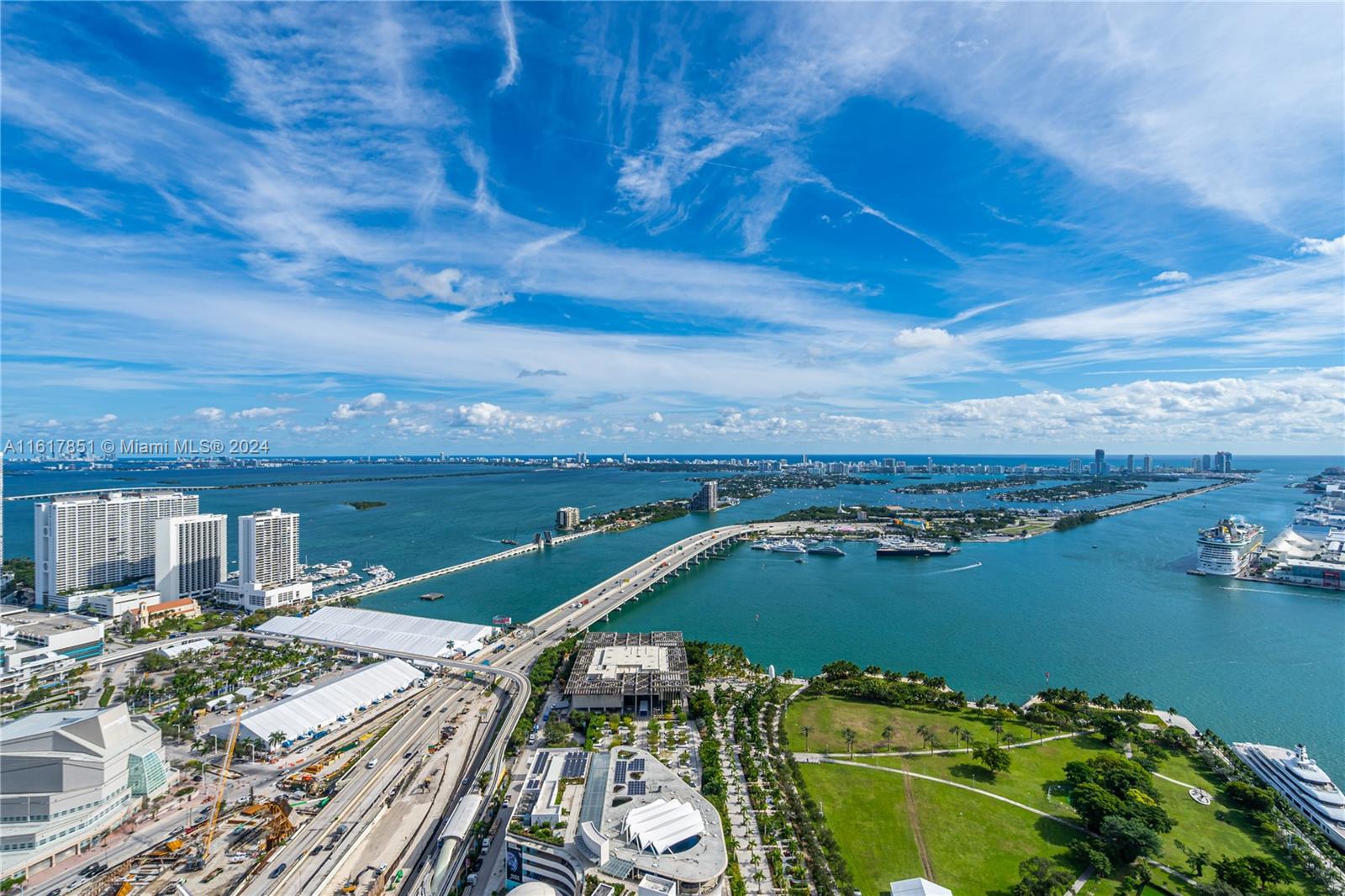 ONE THOUSAND MUSEUM CONDO - Residential