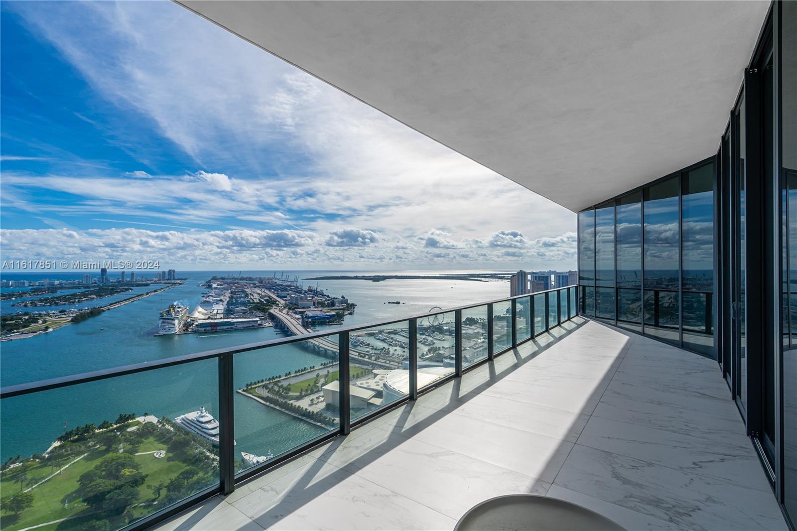 ONE THOUSAND MUSEUM CONDO - Residential