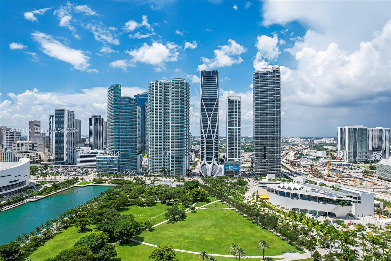 ONE THOUSAND MUSEUM CONDO - Residential
