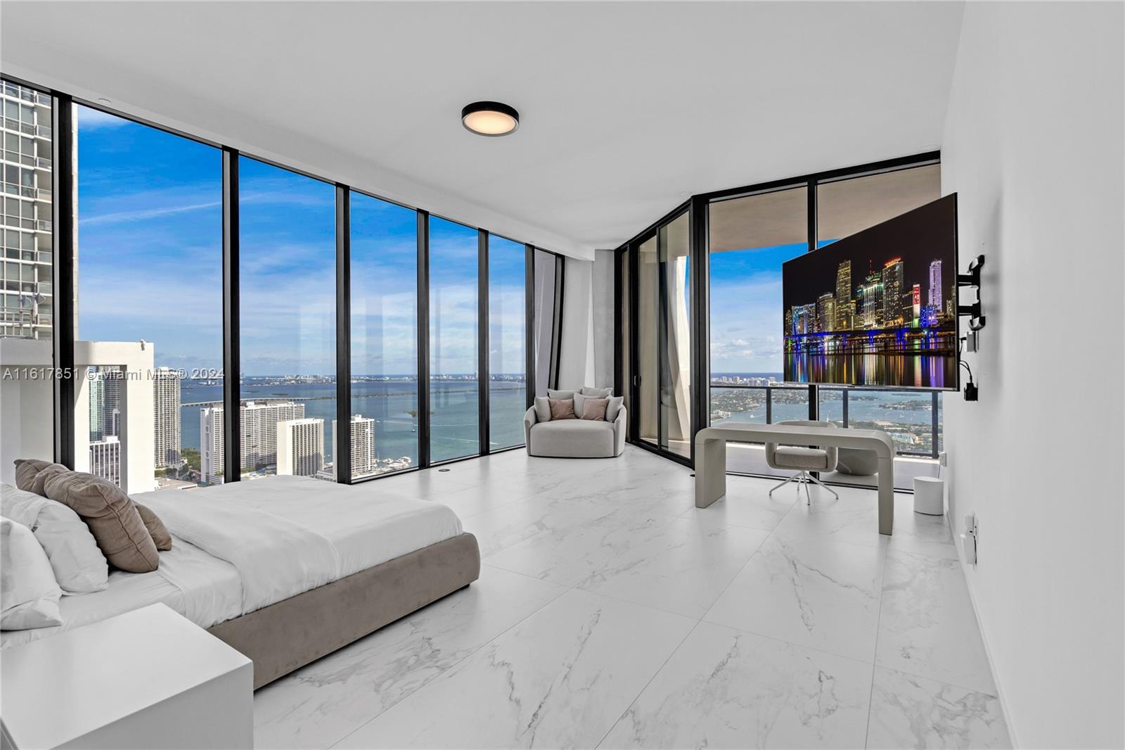 ONE THOUSAND MUSEUM CONDO - Residential