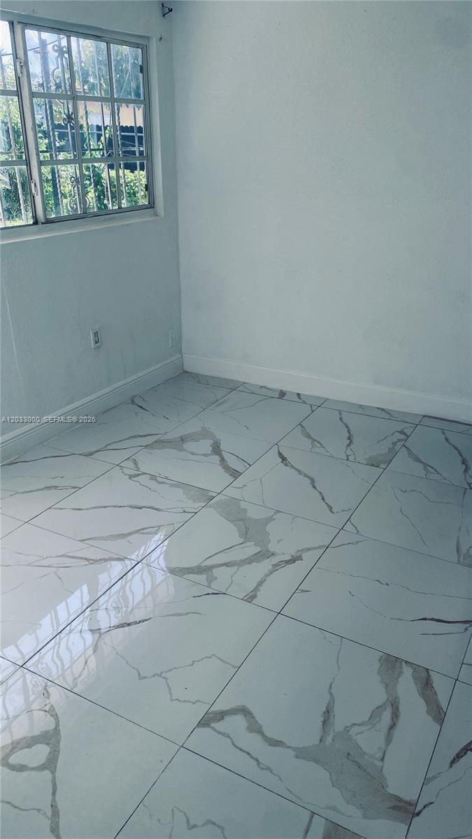 BISCAYNE GARDENS SEC F PA - Residential Lease