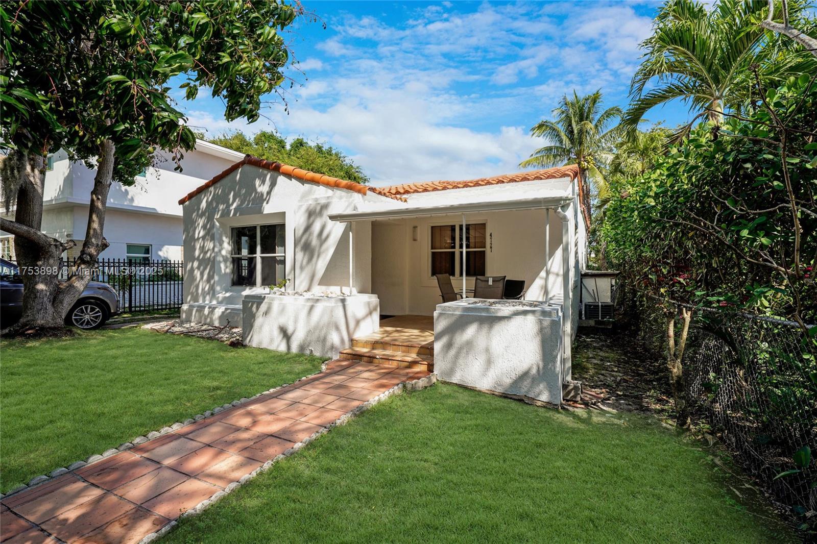 SHADOWLAWN - Residential Income