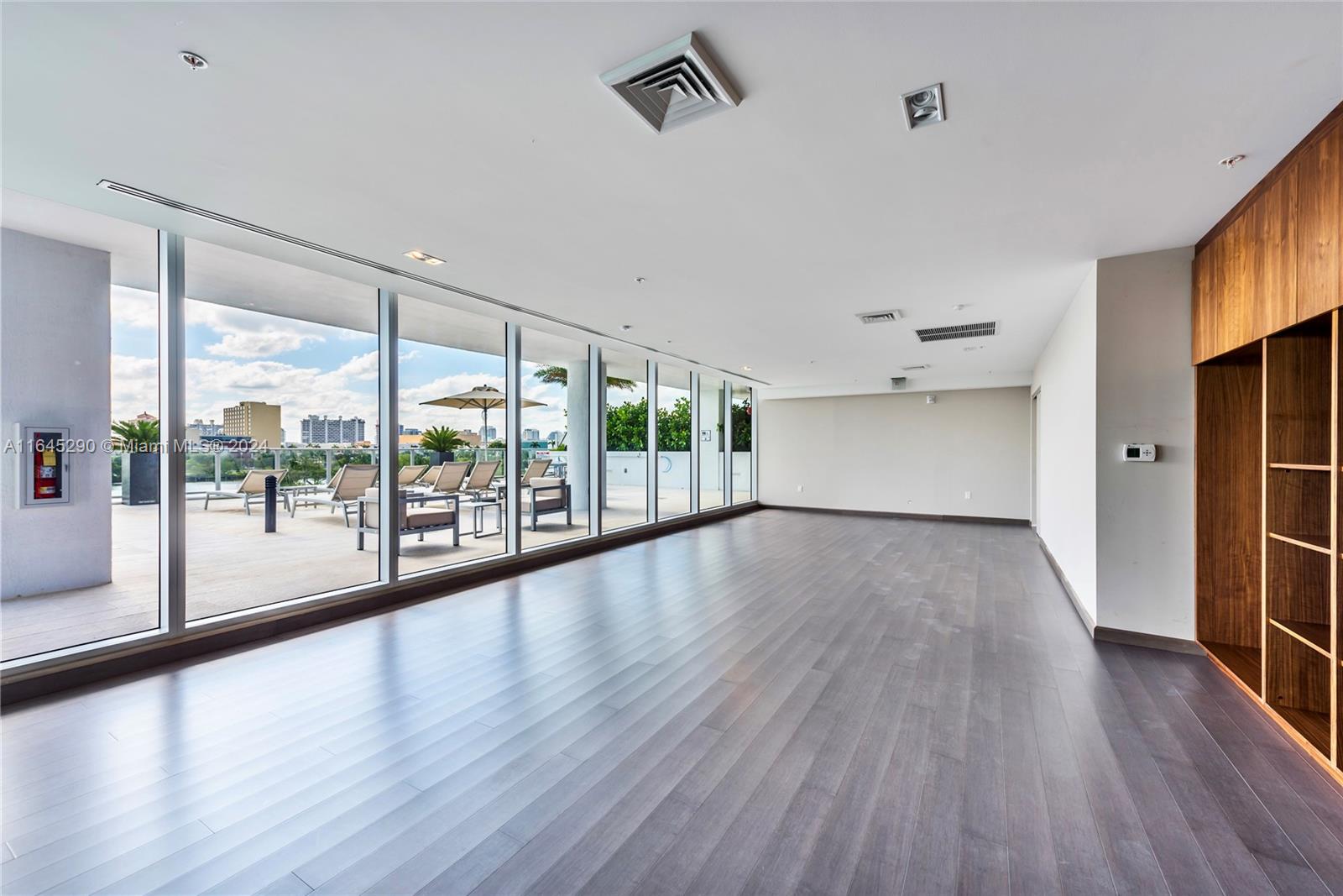 RIVA - Residential