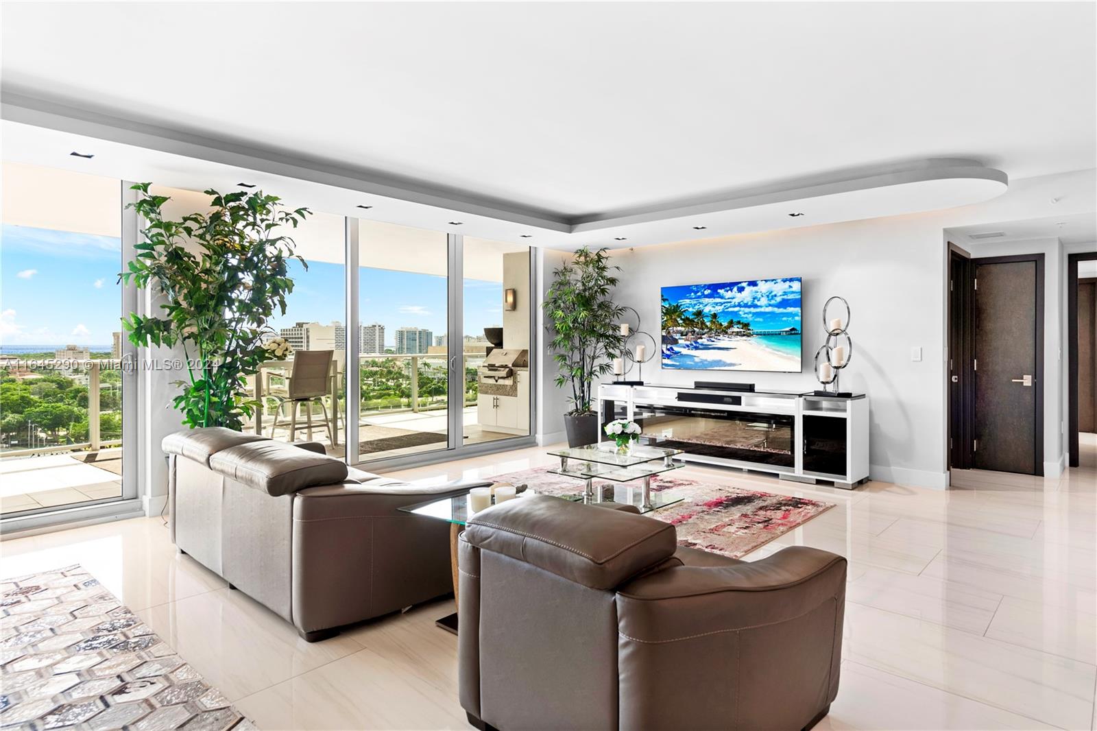 RIVA - Residential
