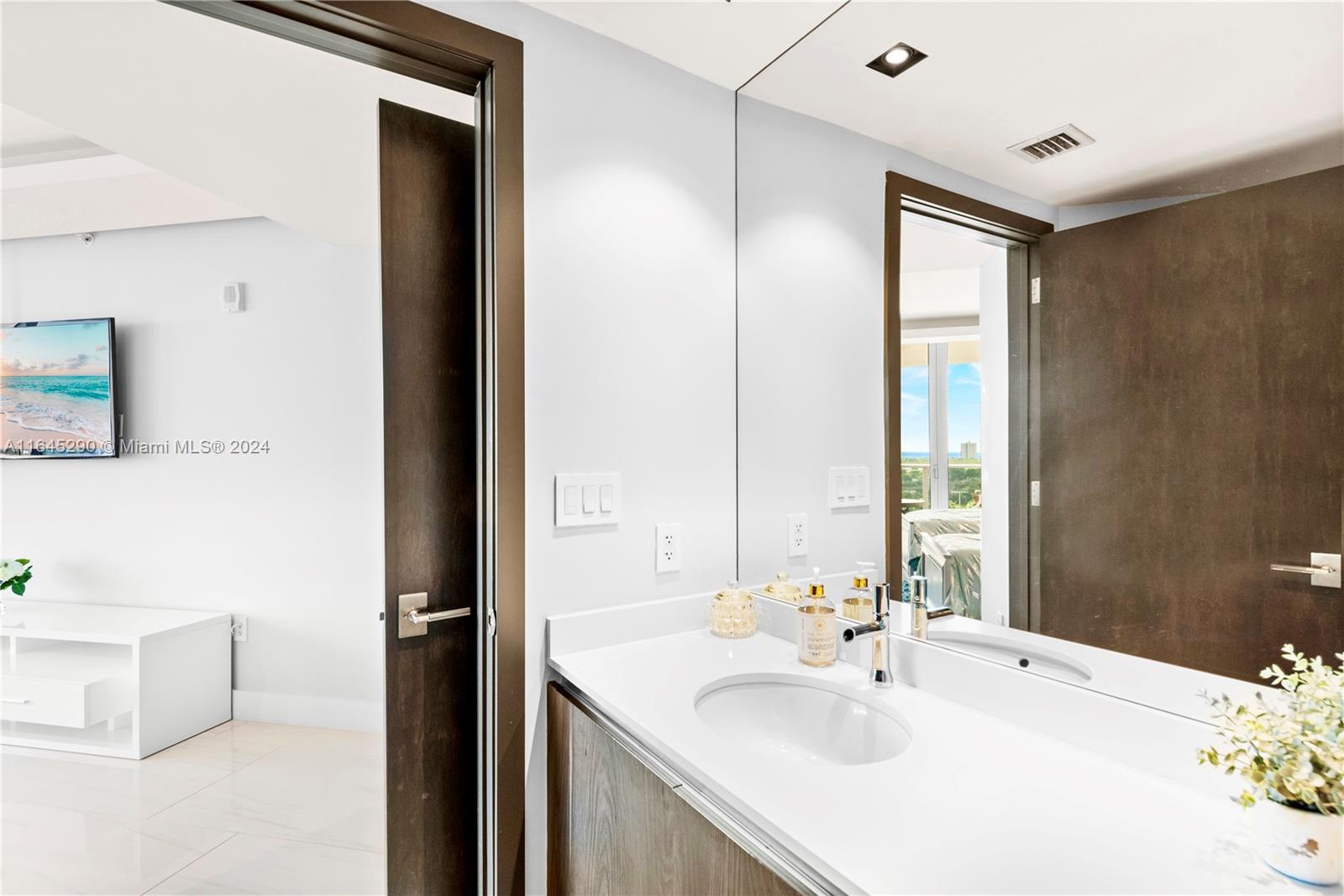 RIVA - Residential