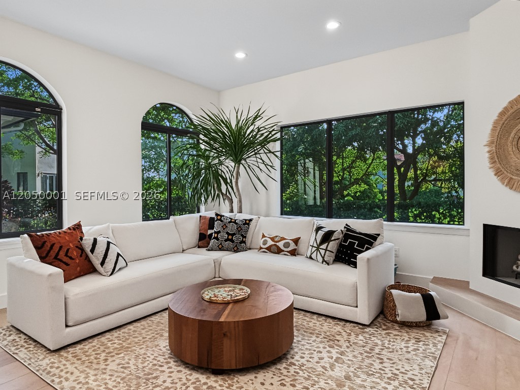 SMATHERS FOUR FILLIES FAR - Residential
