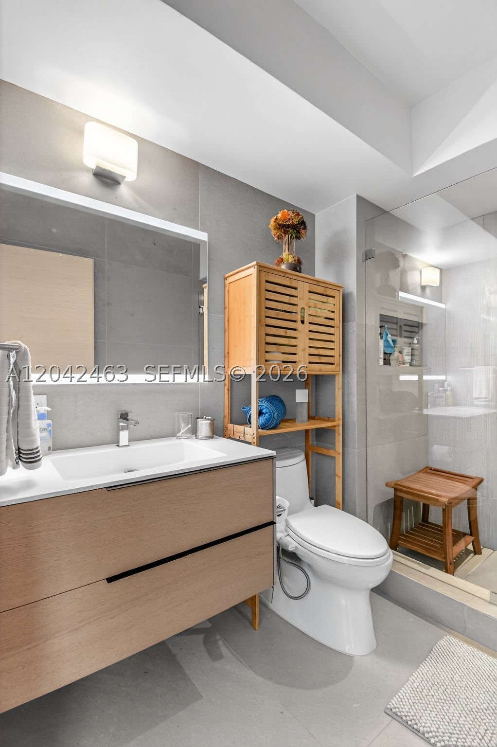 MILLENNIUM CONDO - Residential