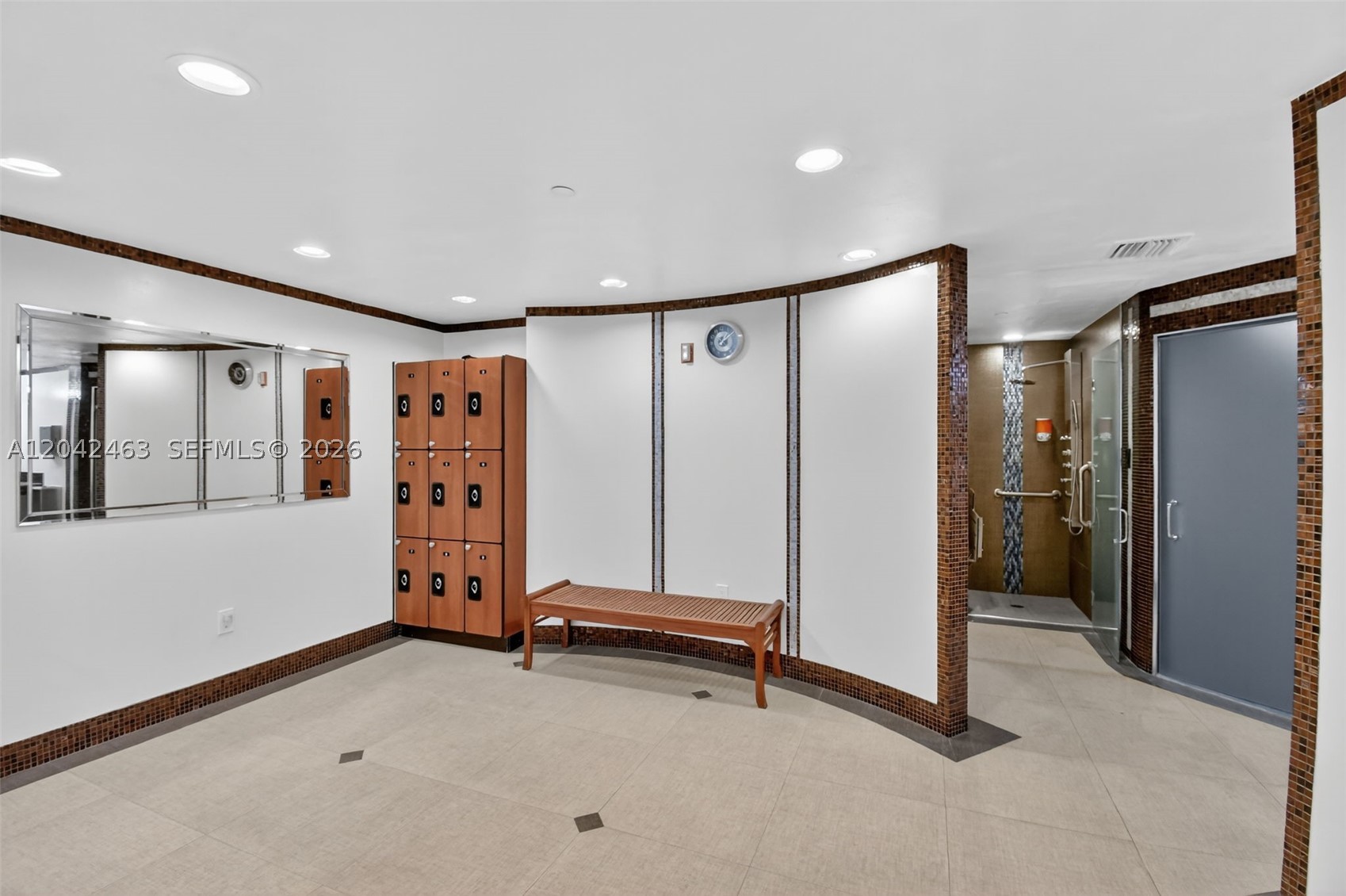 MILLENNIUM CONDO - Residential