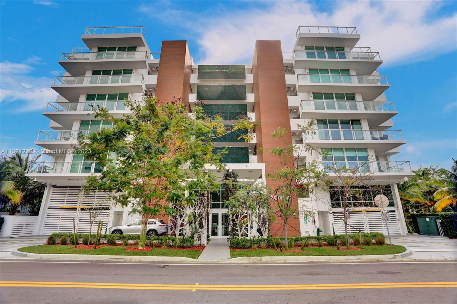 LE JARDIN HOUSE CONDO - Residential Lease