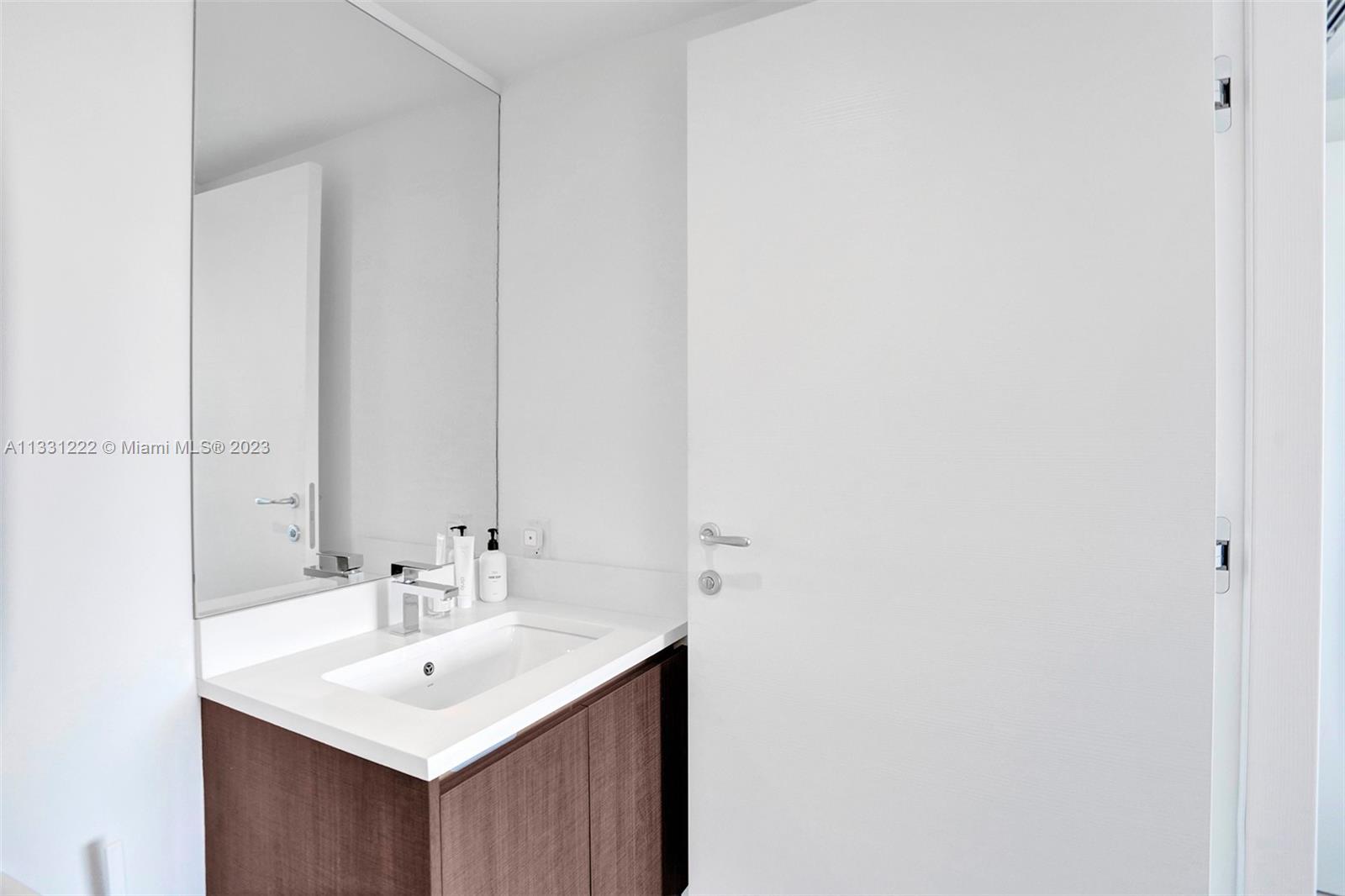 LE JARDIN HOUSE CONDO - Residential Lease