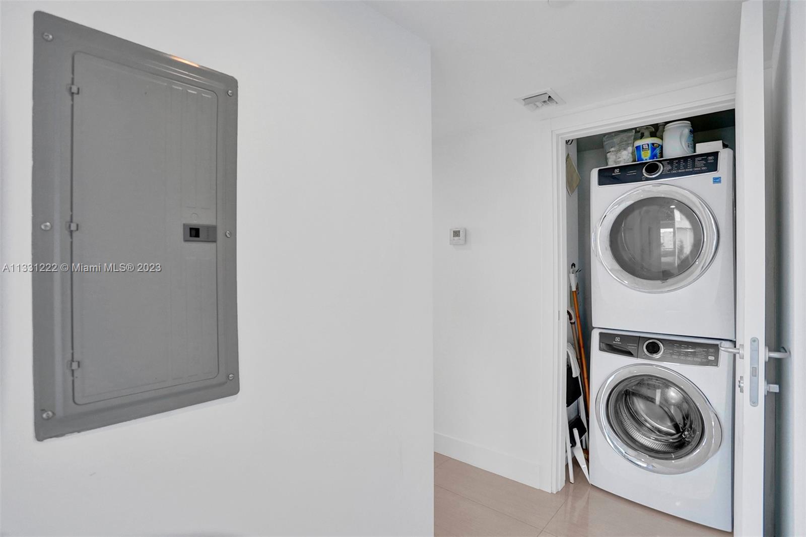 LE JARDIN HOUSE CONDO - Residential Lease